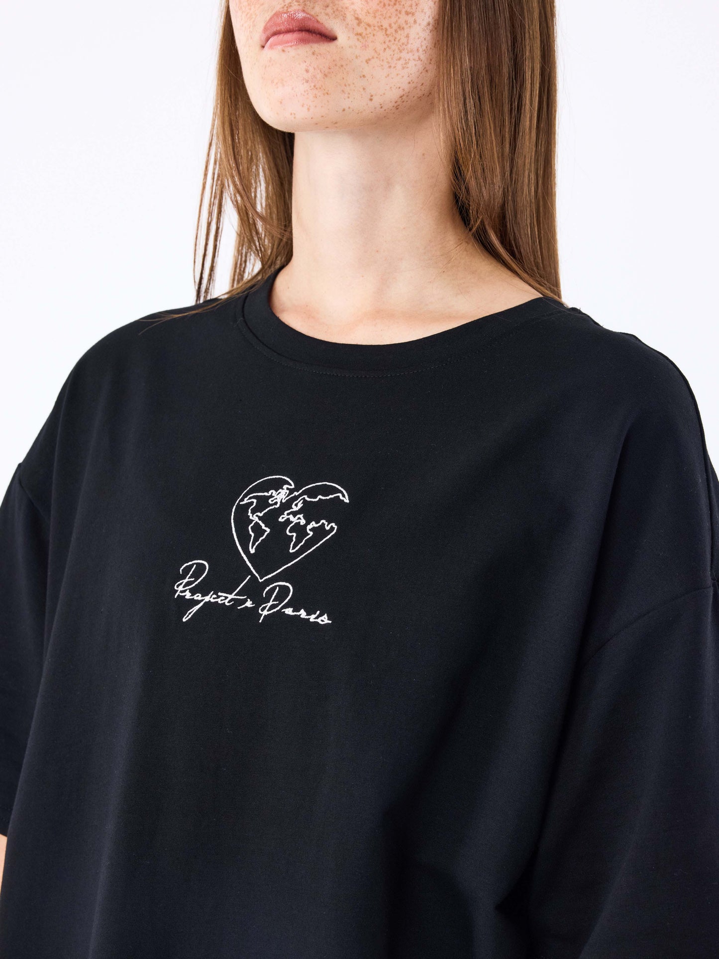 tee-shirt-motif-coeurmonde-5076-noir