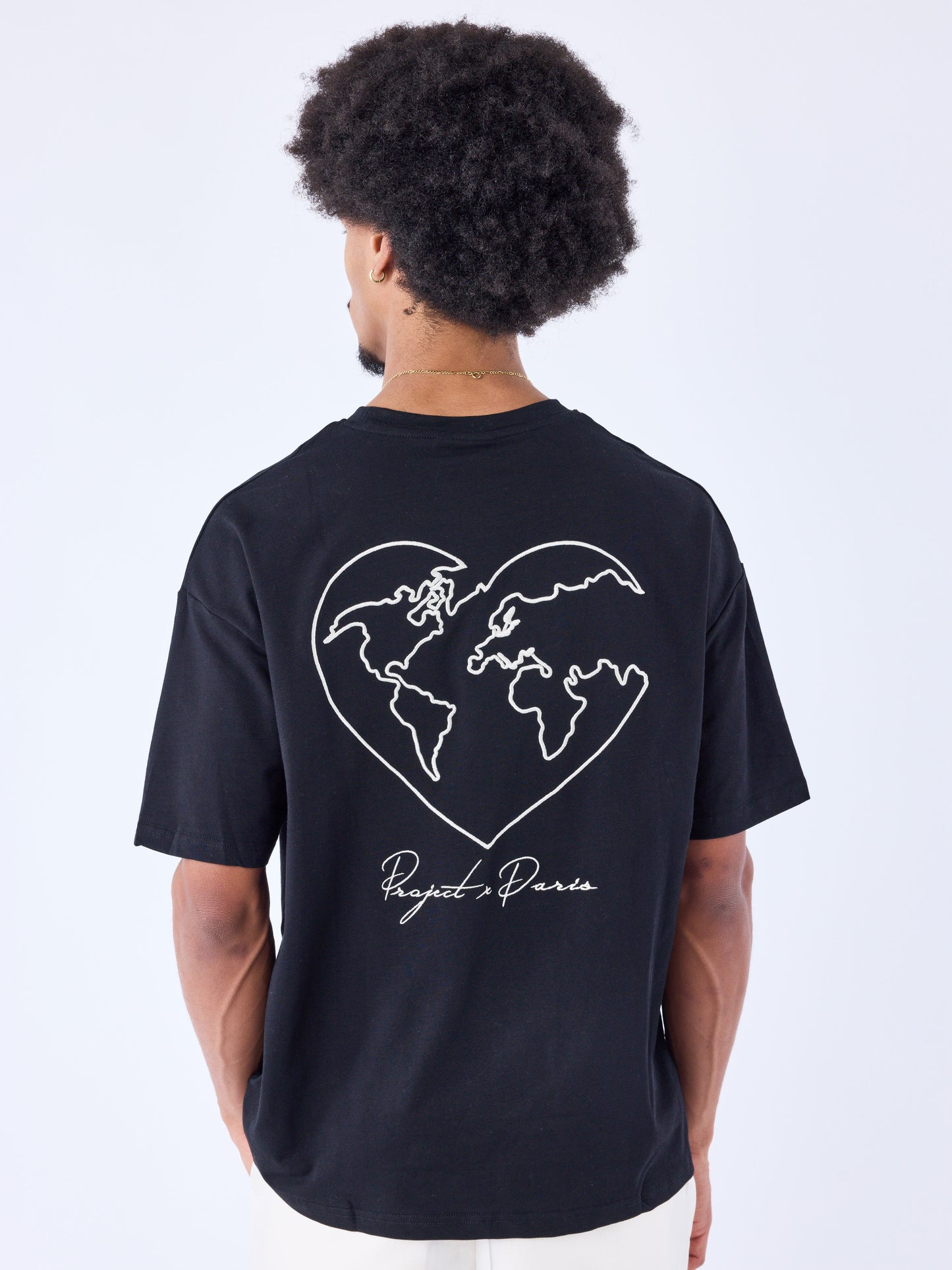 tee-shirt-motif-coeurmonde-noir