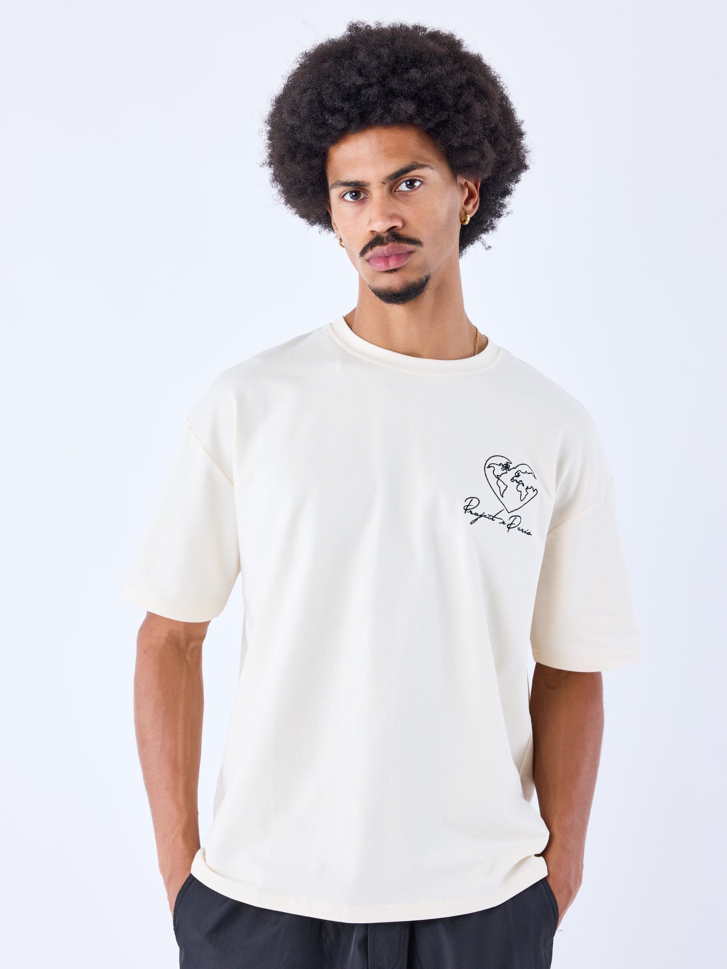 tee-shirt-motif-coeurmonde-craie