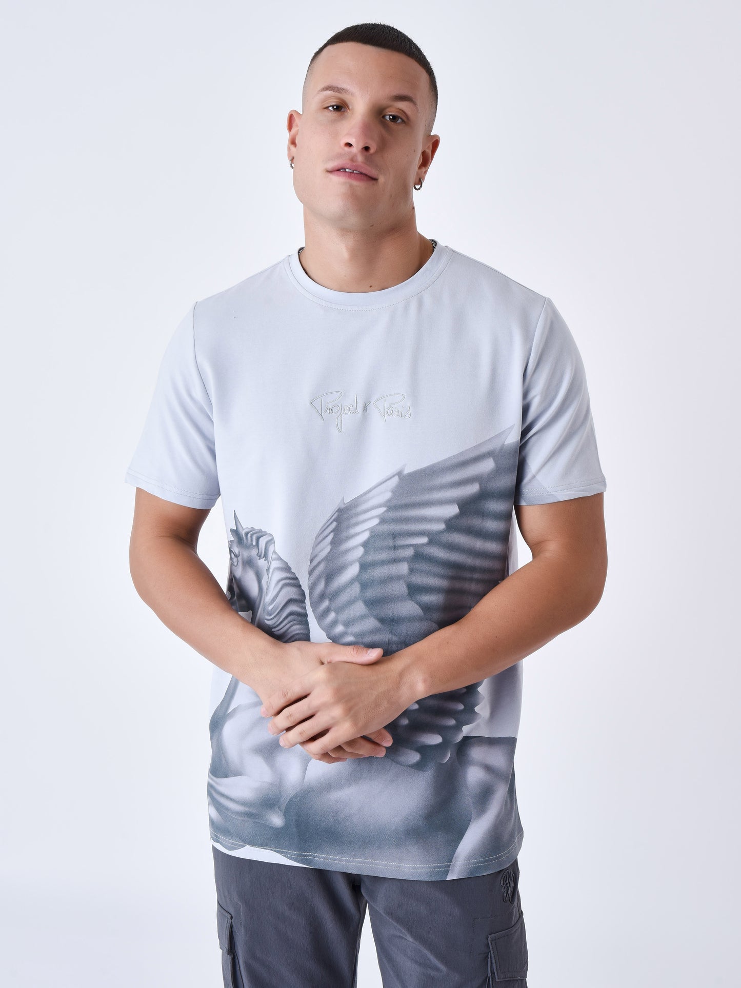 tee-shirt-motif-equestre-bleu-glacier-modelshot