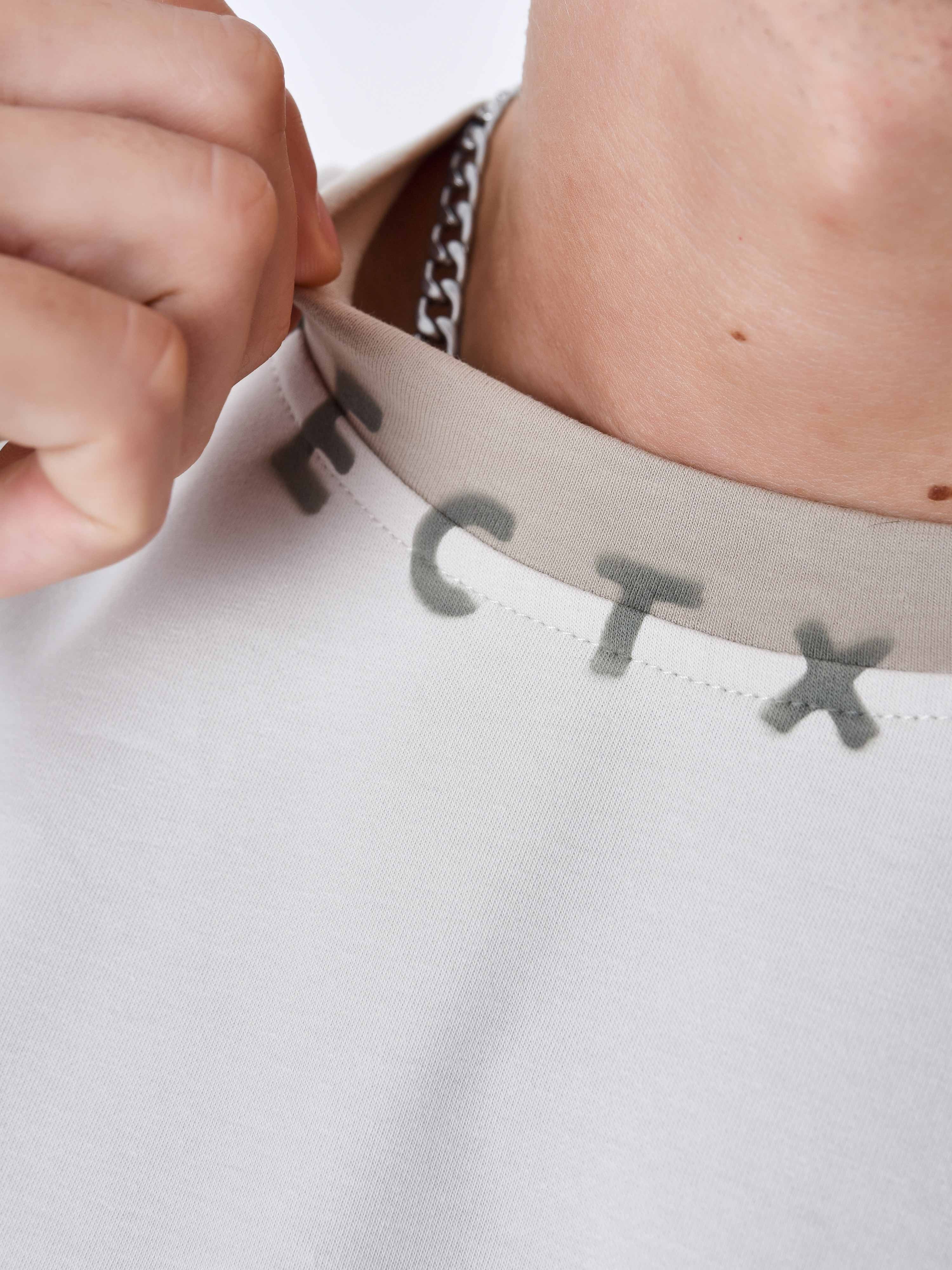 T-shirt com estampa gráfica-5