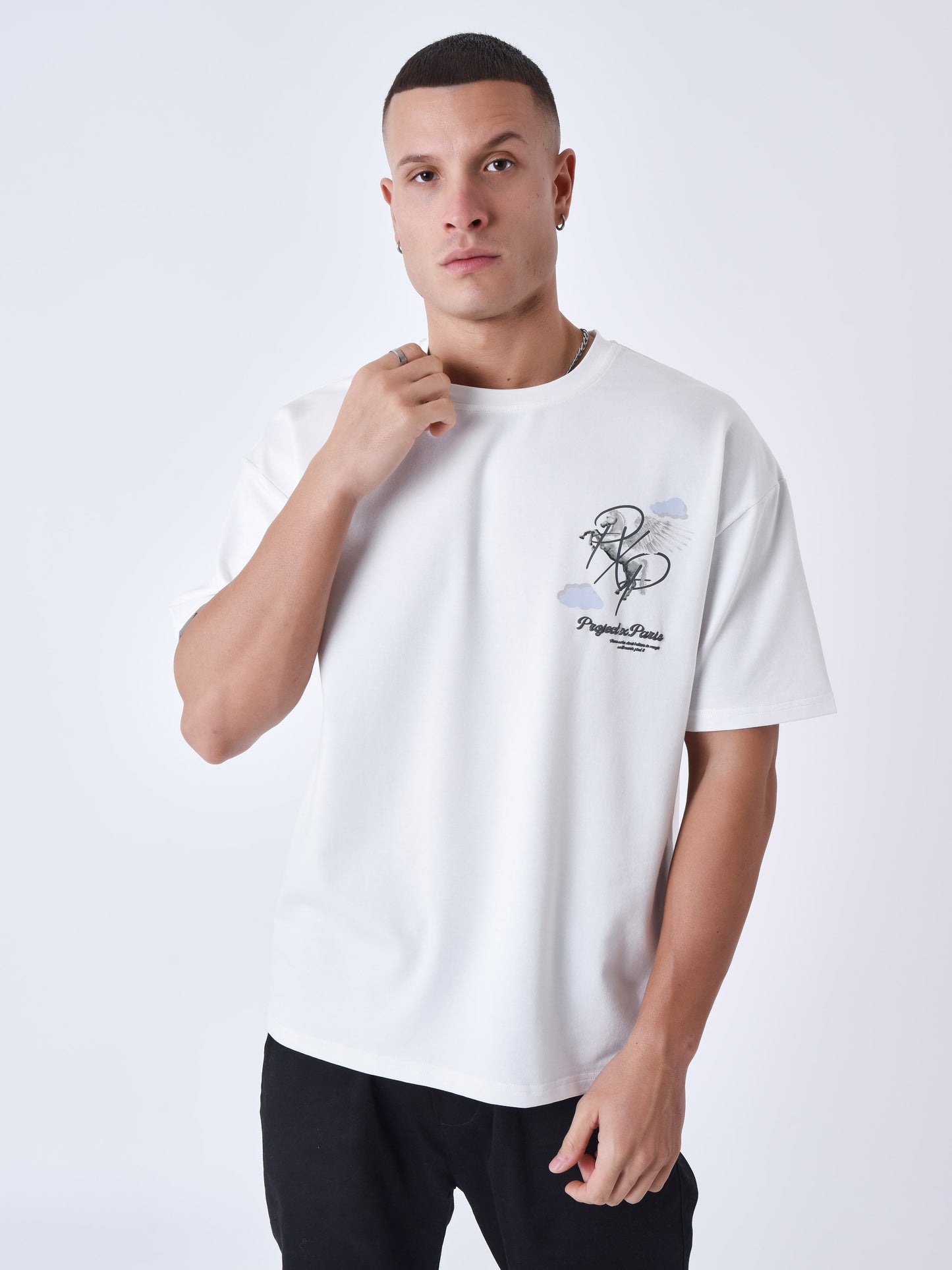 tee-shirt-motif-pegase-nuage-blanc-casse