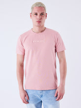 tee-shirt-patch-kalash-x-pxp-rose-dragee-modelshot