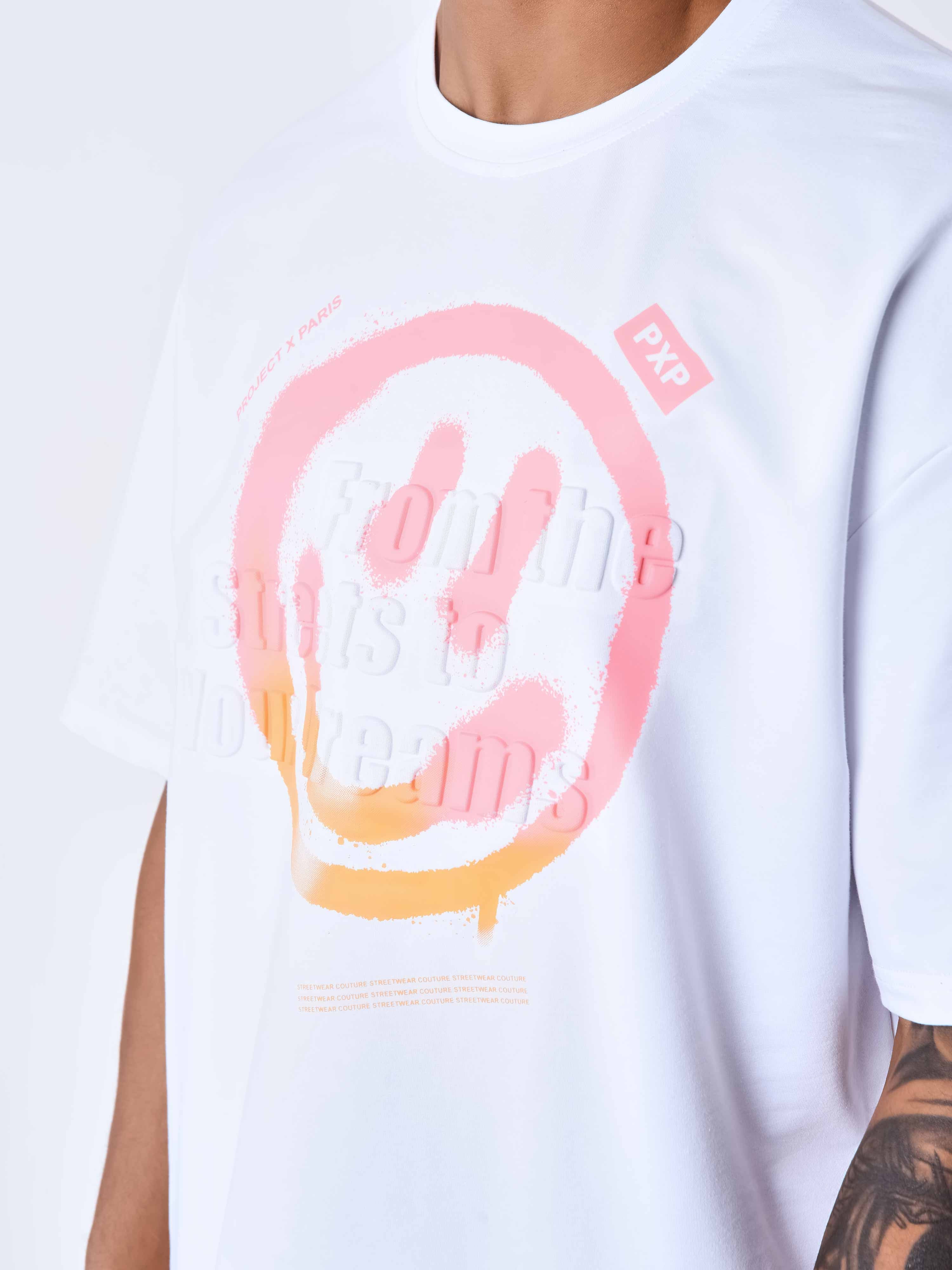 tee-shirt-smile-blanc-modelshot
