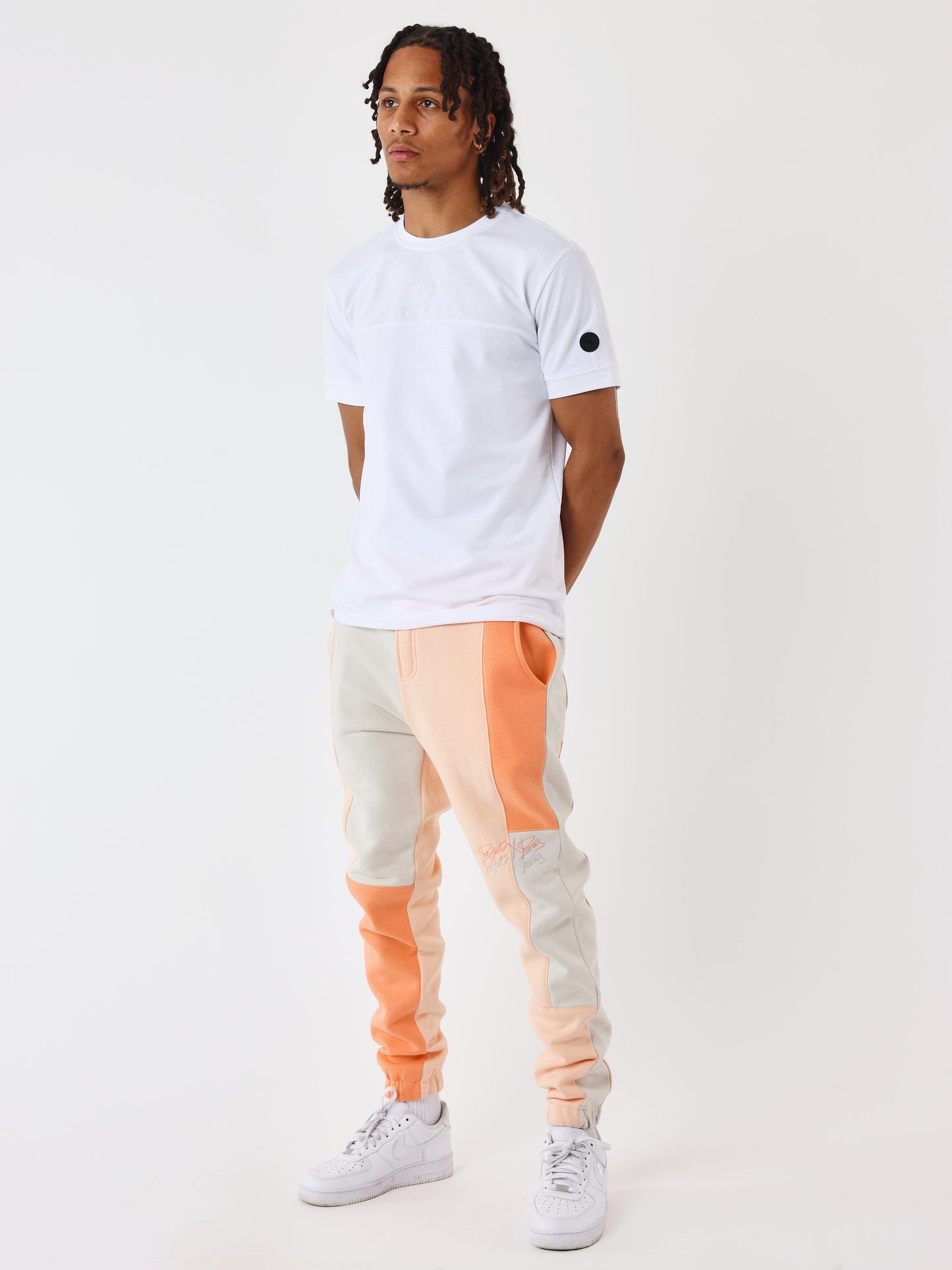 tee-shirt-style-techwear-blanc