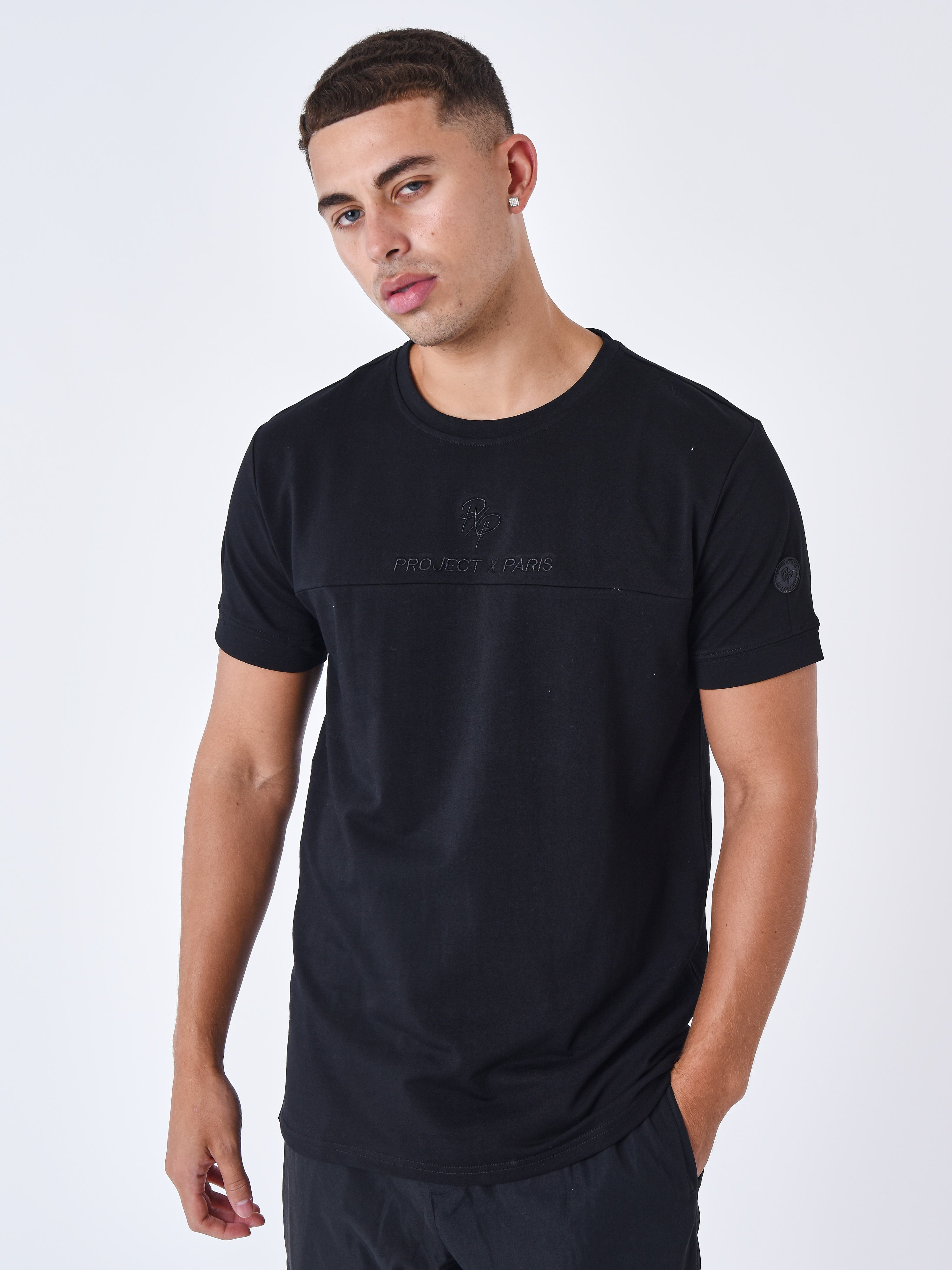 T-shirt style techwear-1