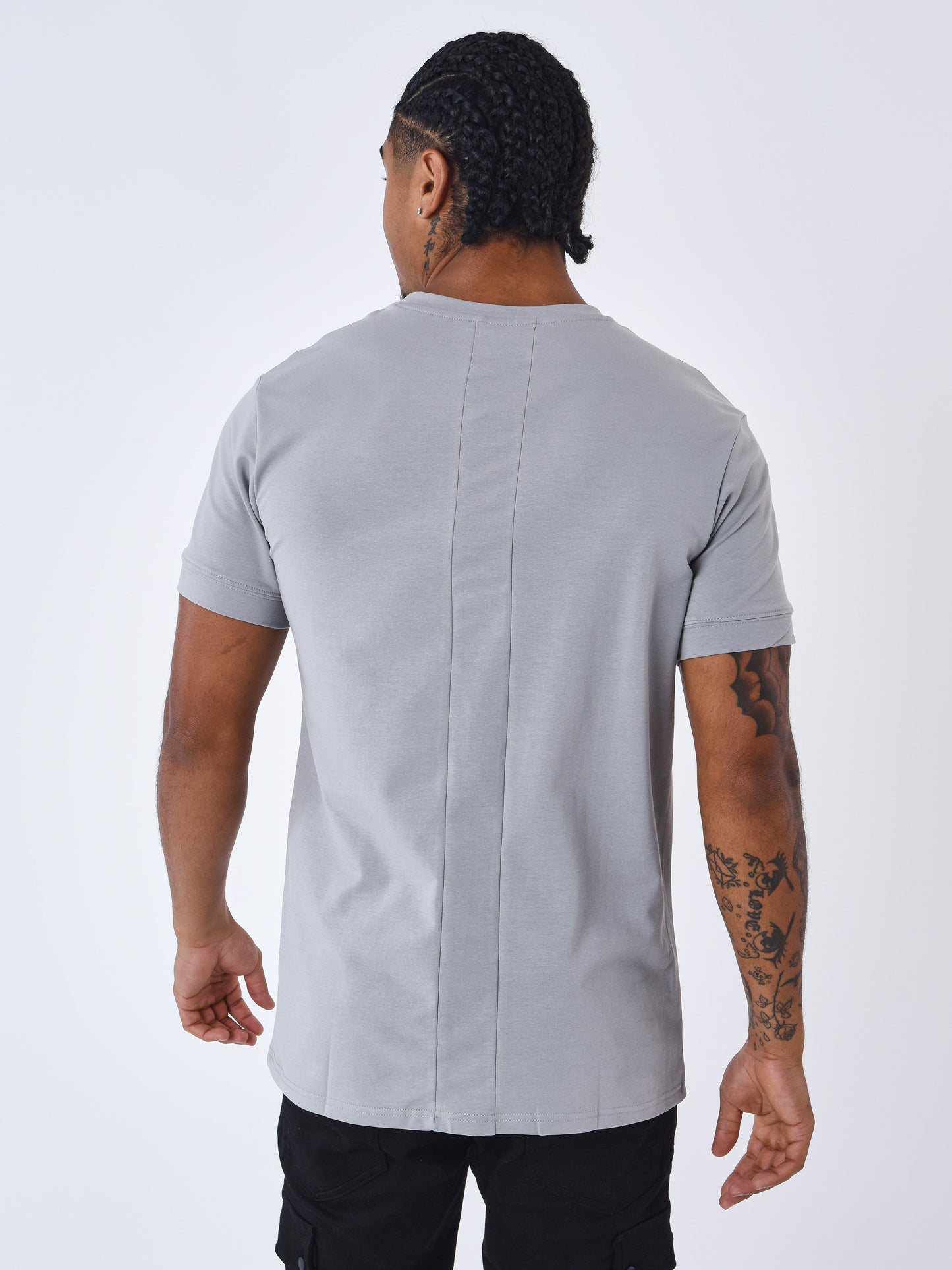 tee-shirt-style-techwear-gris-clair