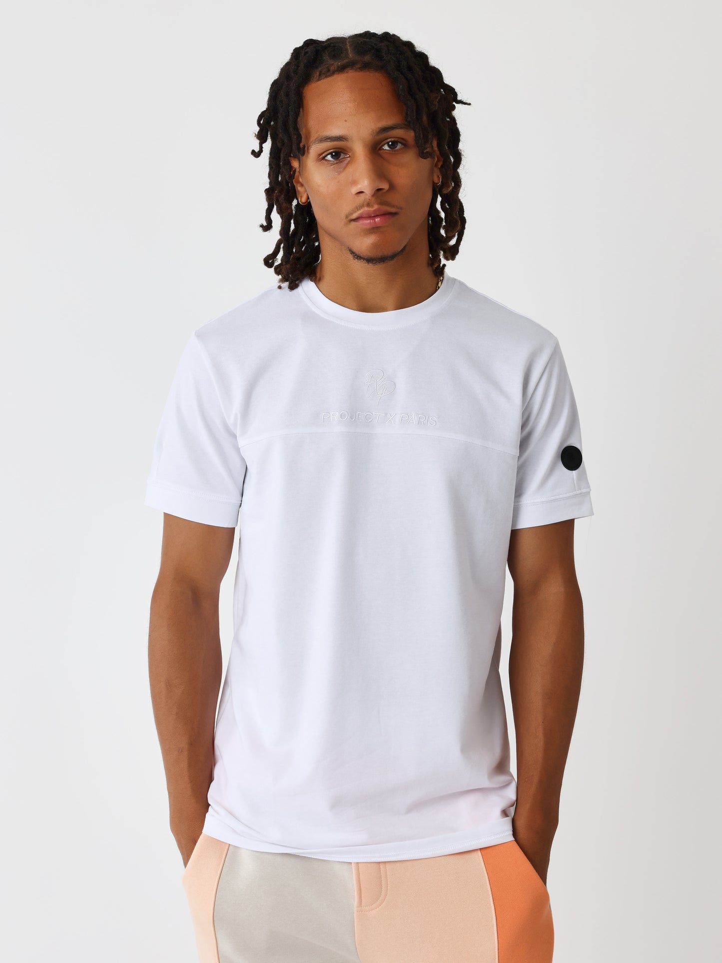 tee-shirt-style-techwear-blanc