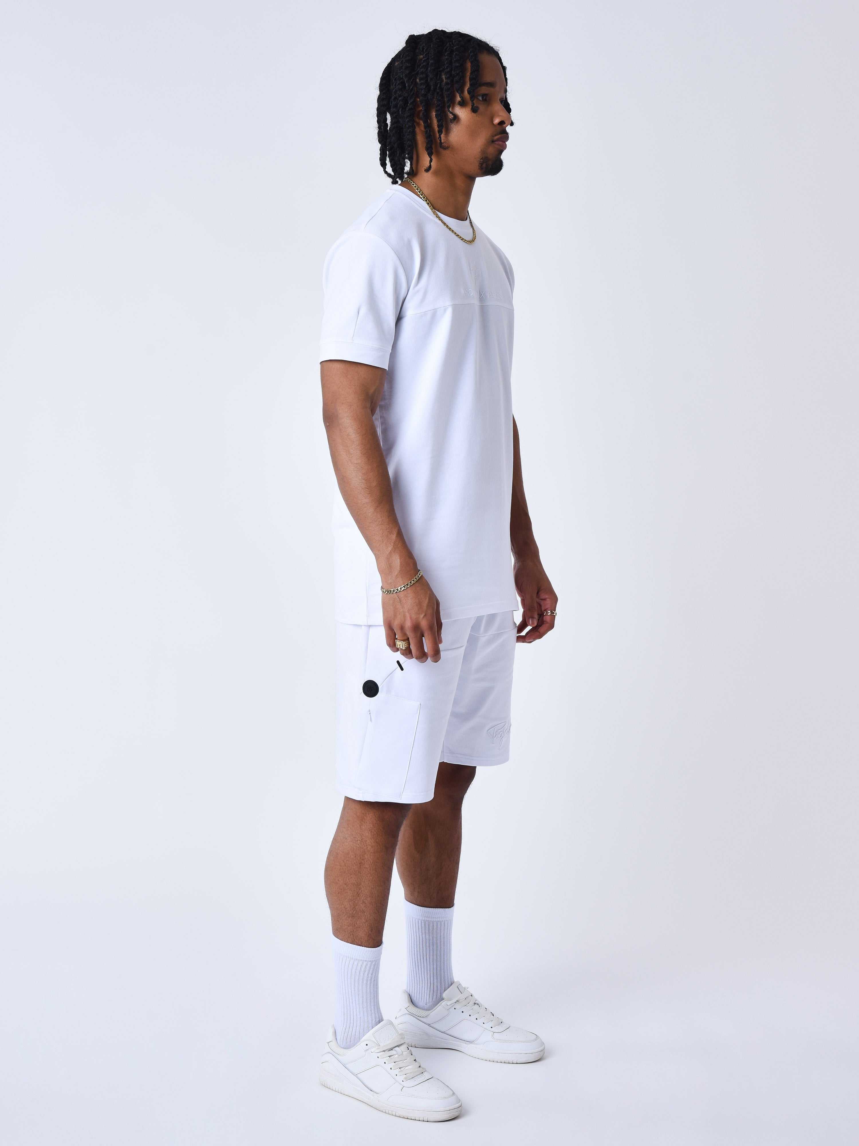 tee-shirt-technique-a-decoupes-blanc