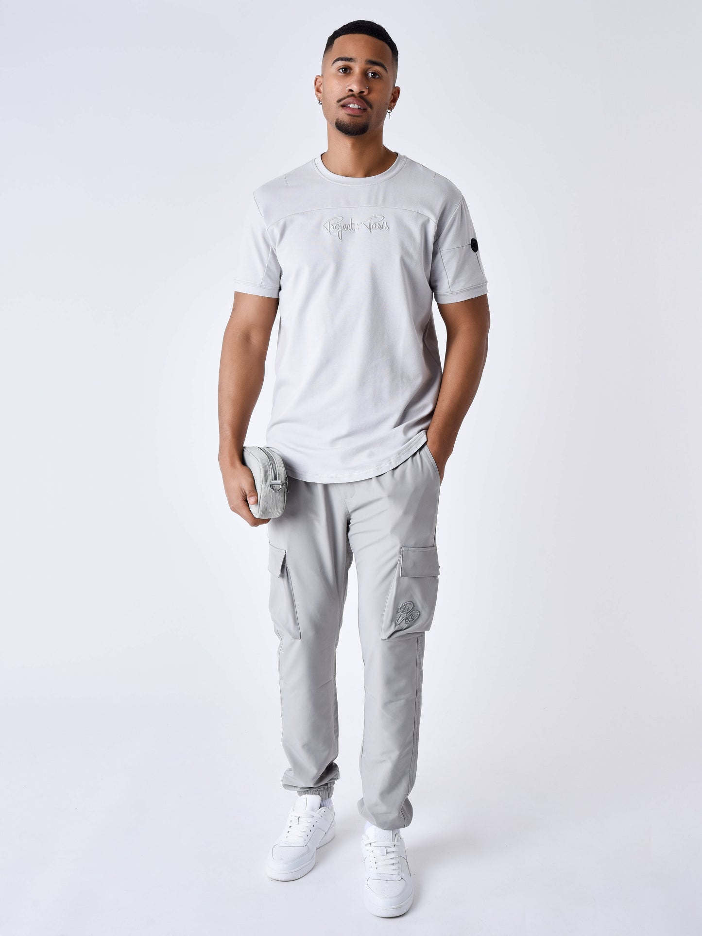tee-shirt-technique-a-decoupes-light-stone