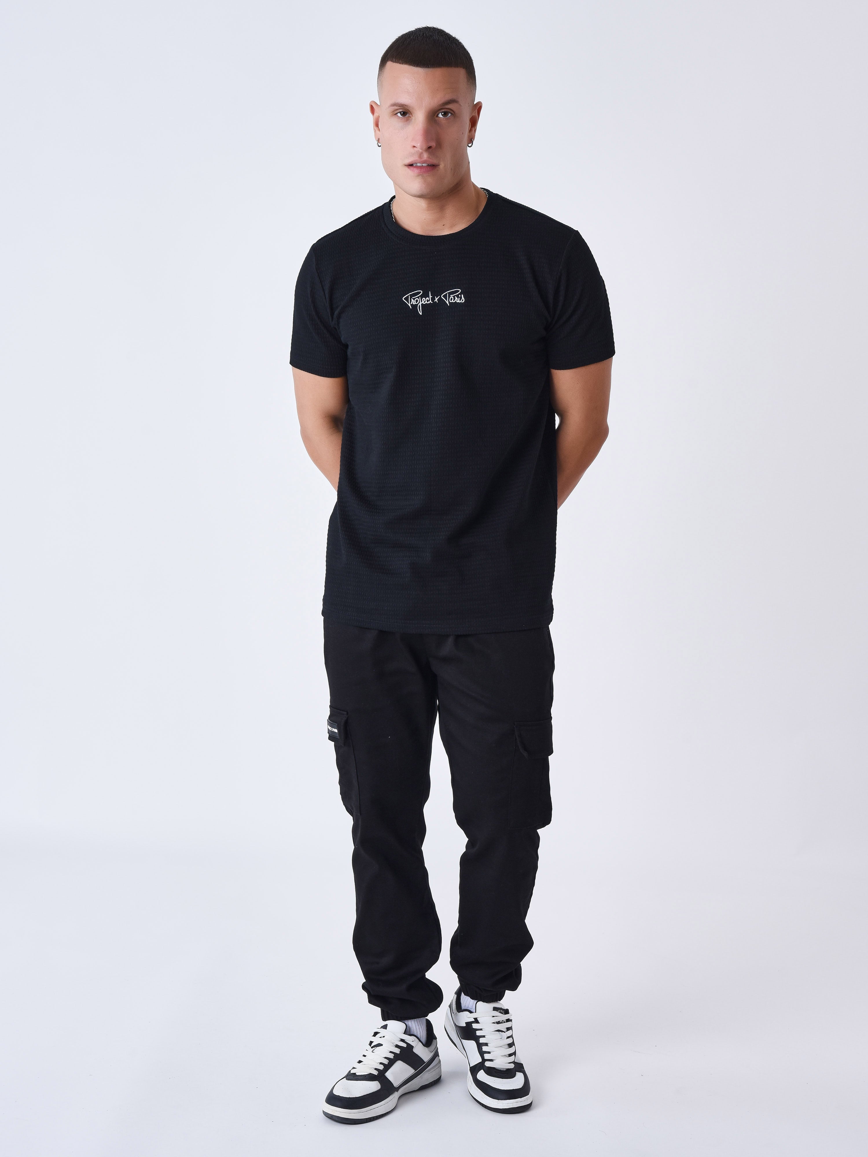 tee-shirt-texture-noir