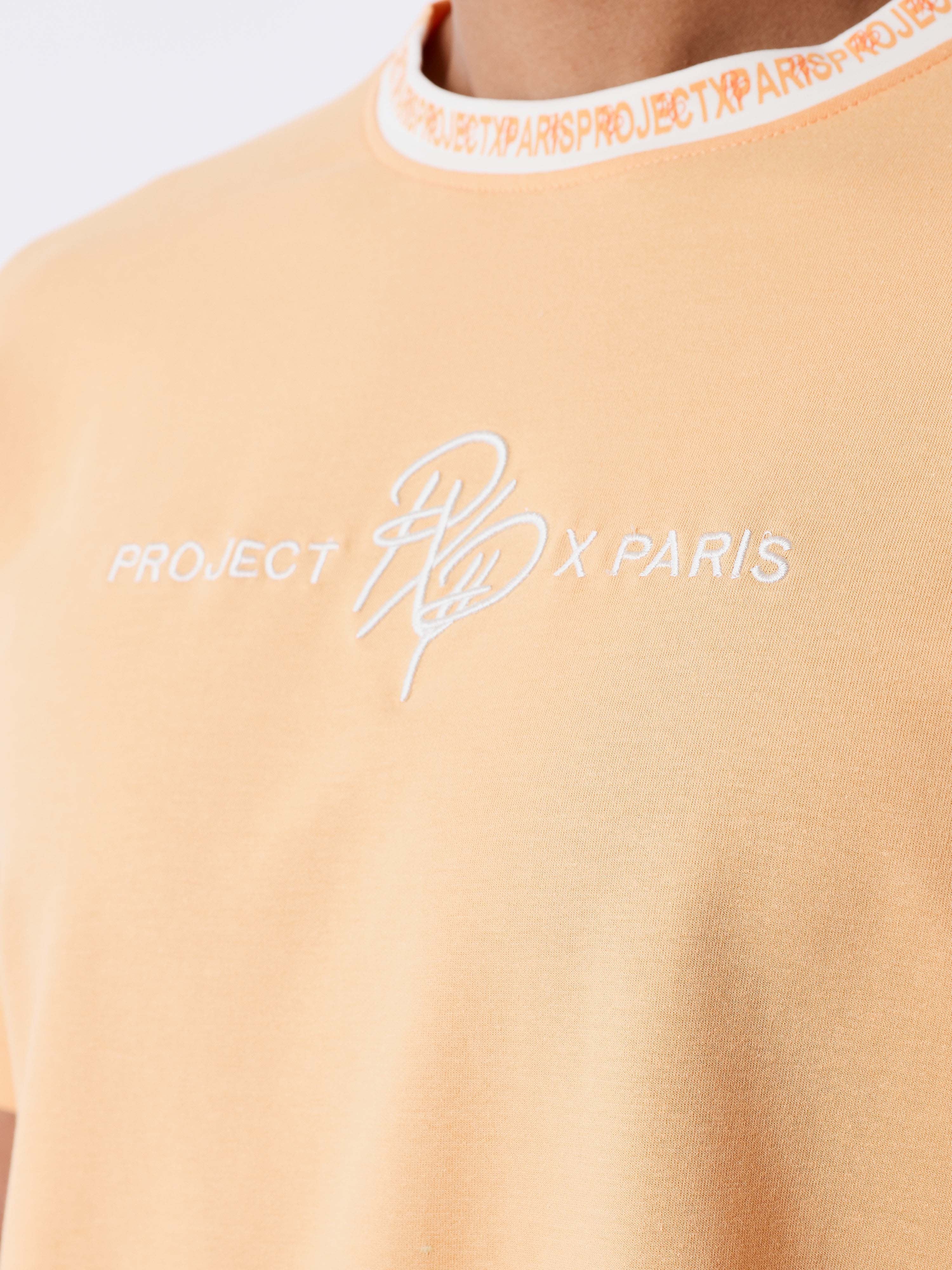 tee-shirt-uni-avec-bande-logo-apricot-cream