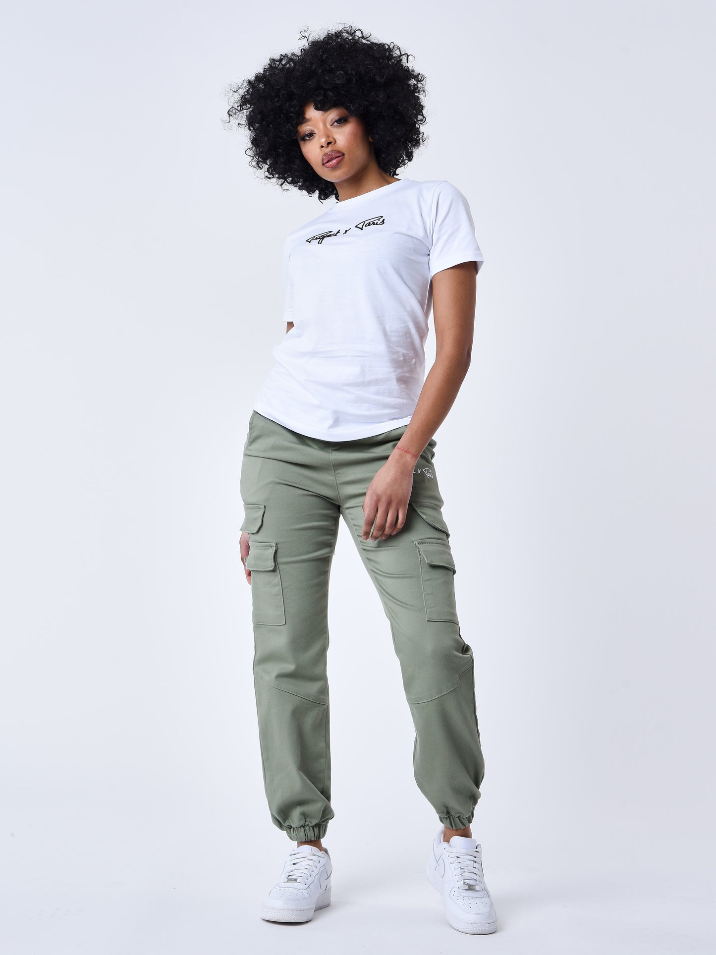 tf239707-olive-modelshot