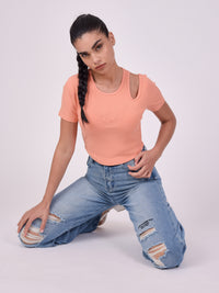 top-asymetrique-manches-courtes-orange-modelshot