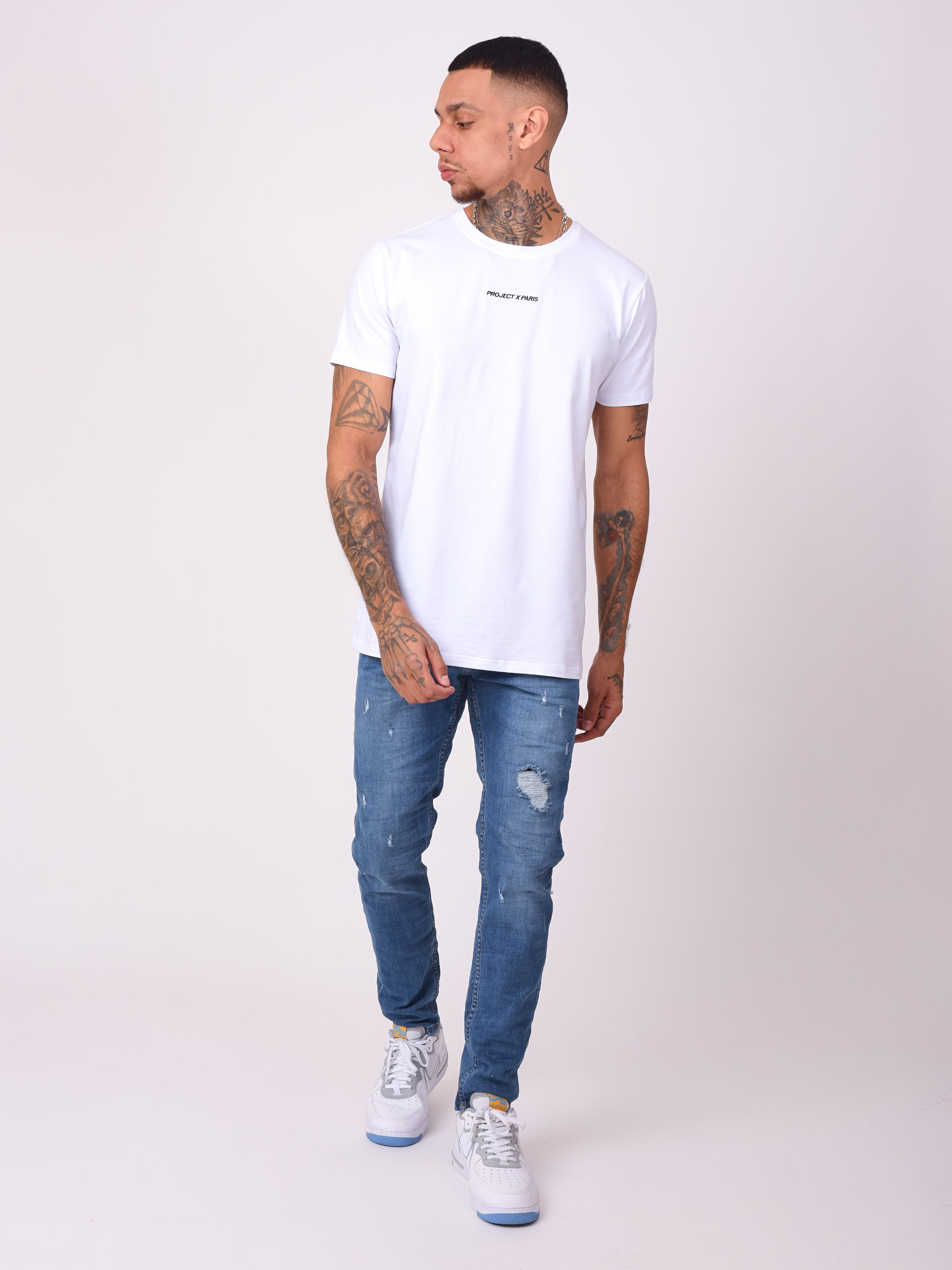 tp21015-bleu-modelshot
