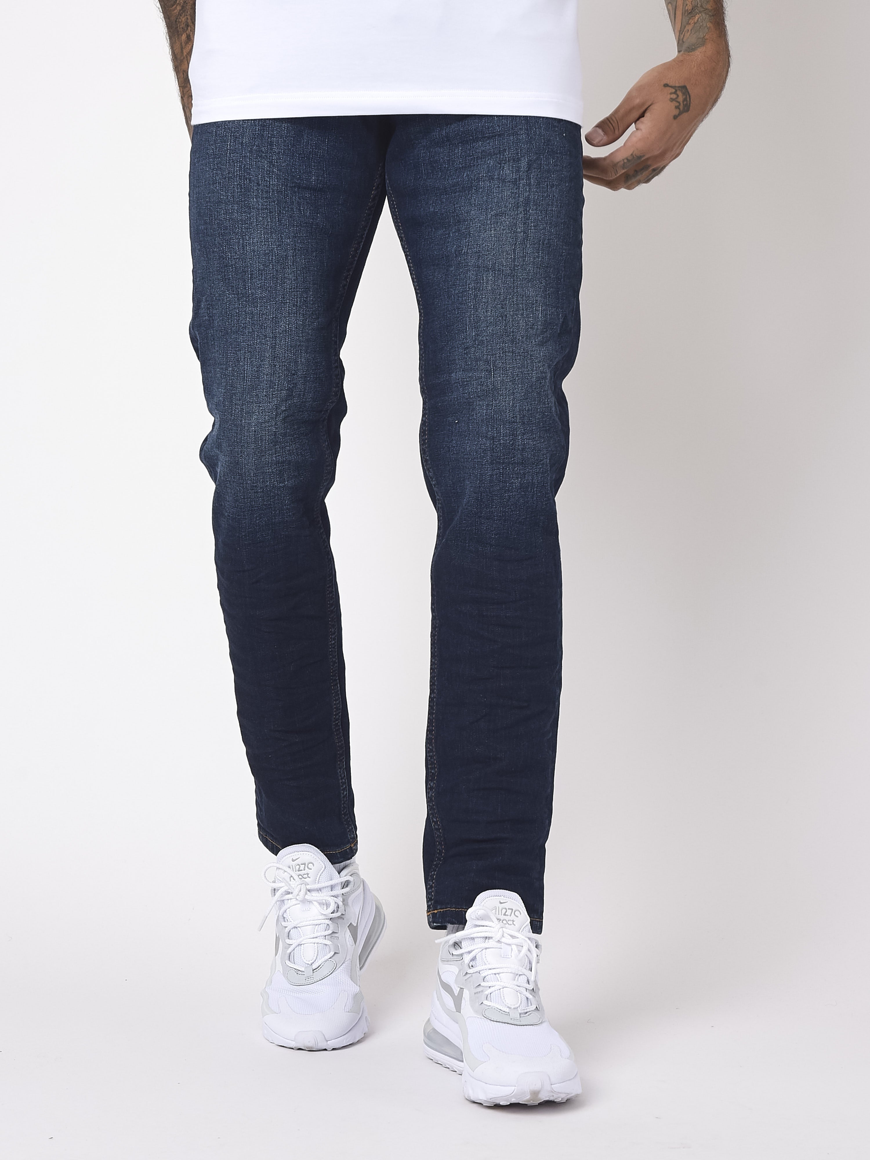 Basic Jeans in Raw Blue-3