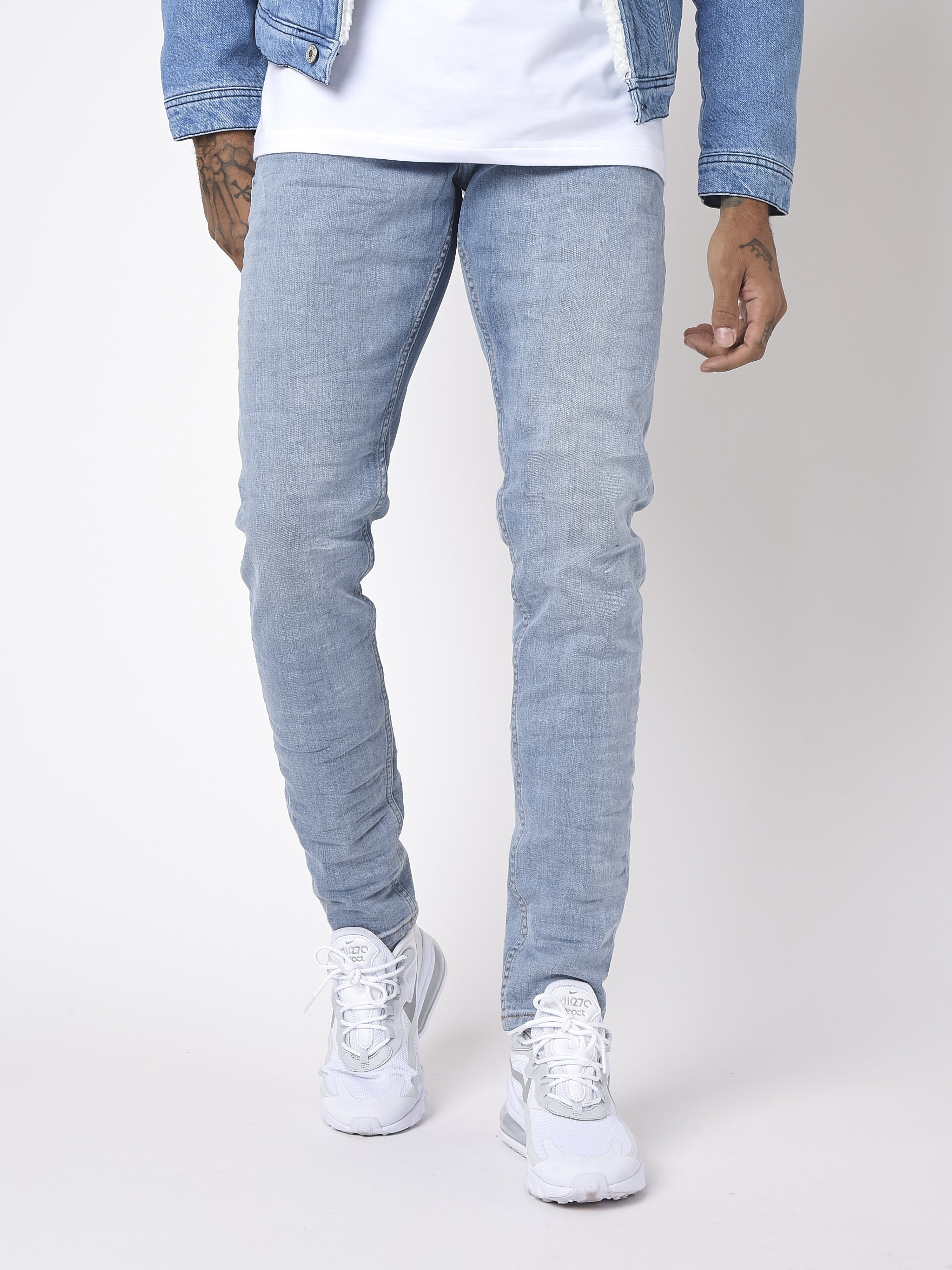 Slim fit basic jeans i lyseblå-3