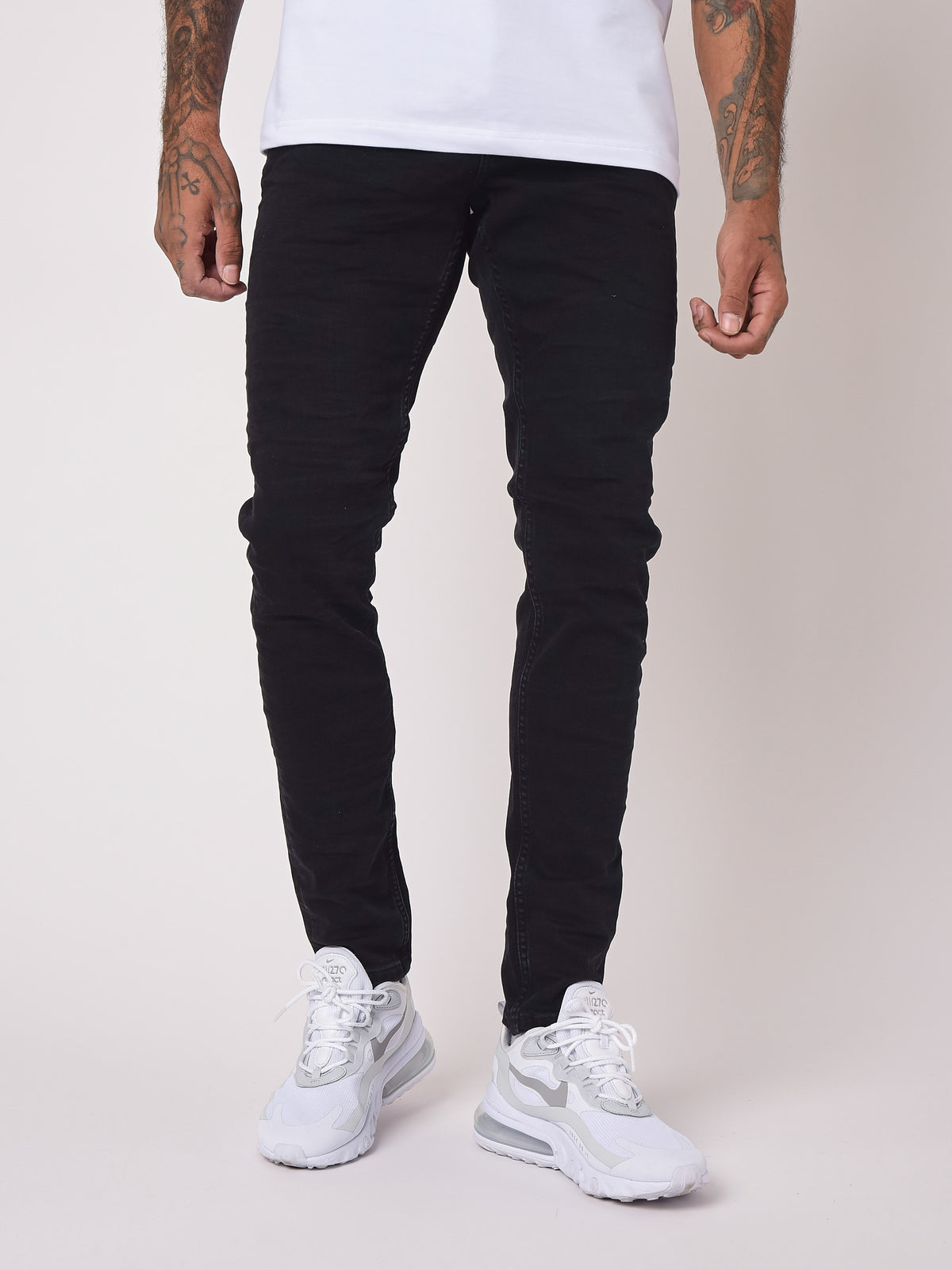 tp21025-noir