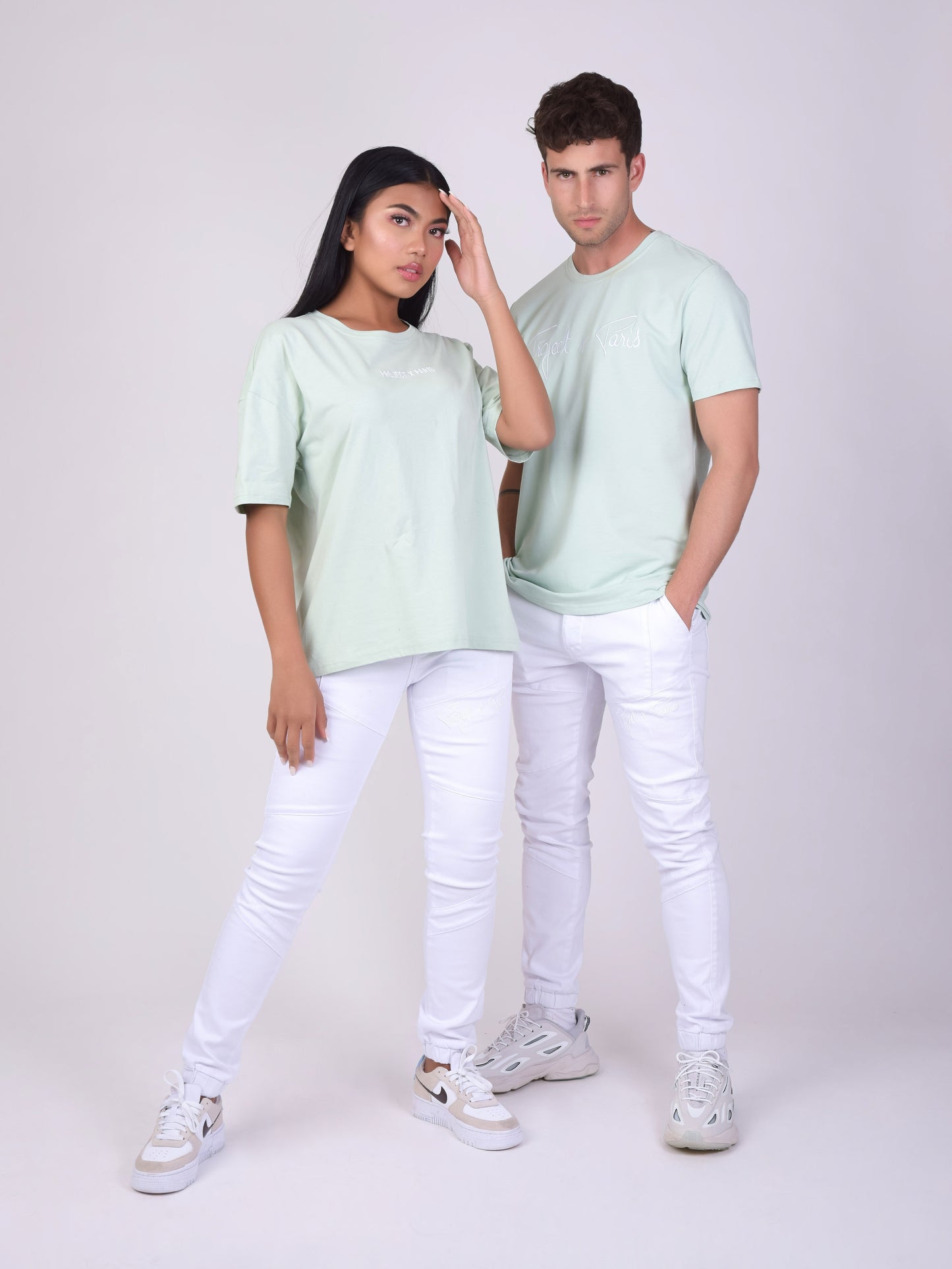 tp21044-blanc-modelshot