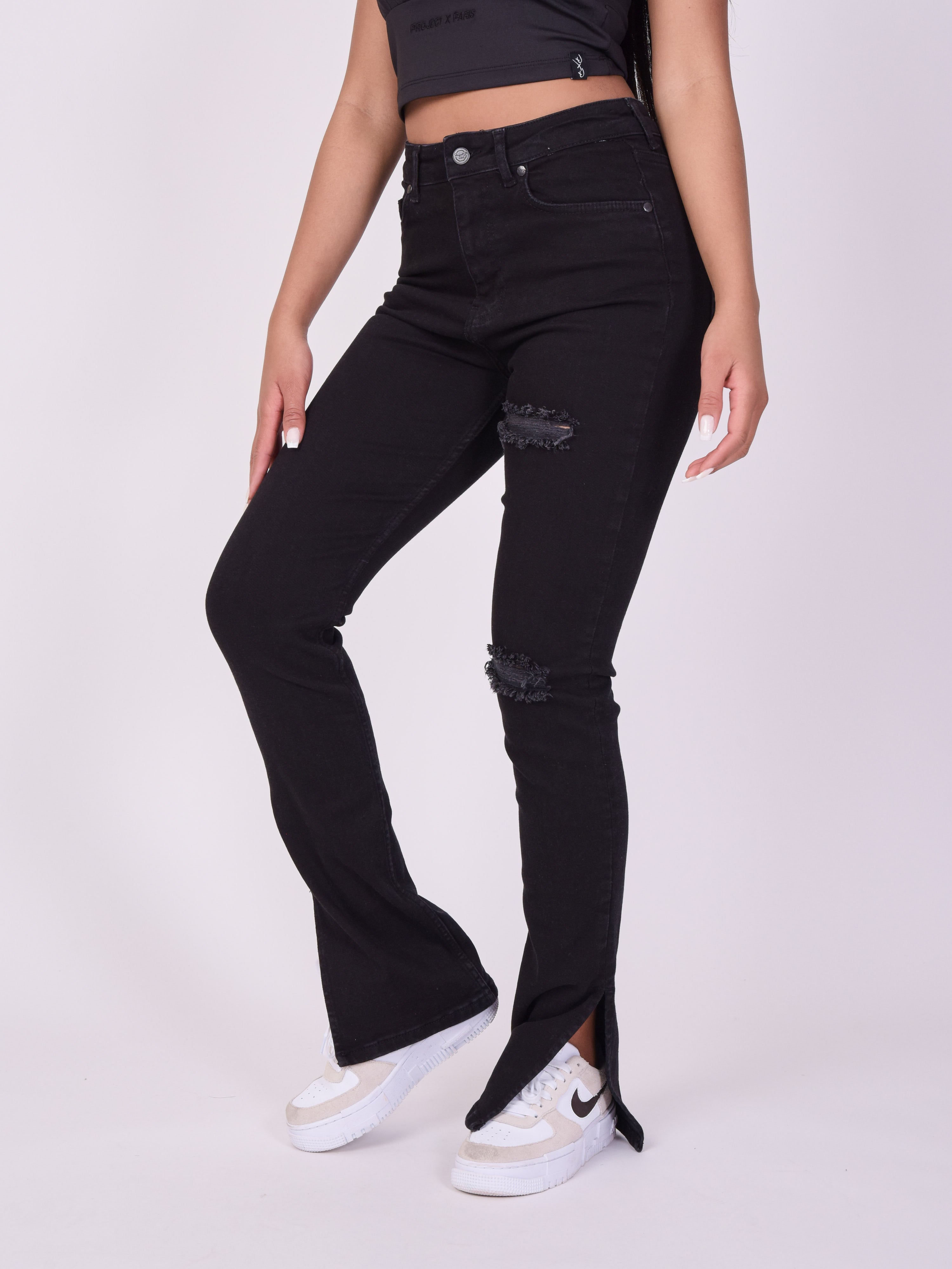 tp21045-noir