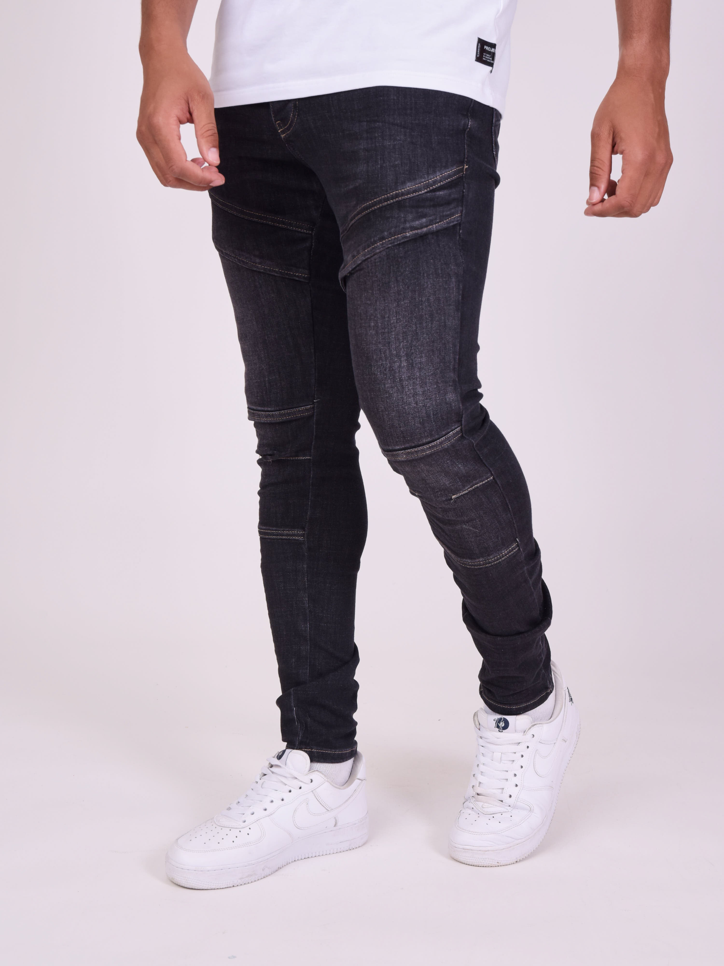 Jeans Skinny com detalhe de costuras aparentes-3