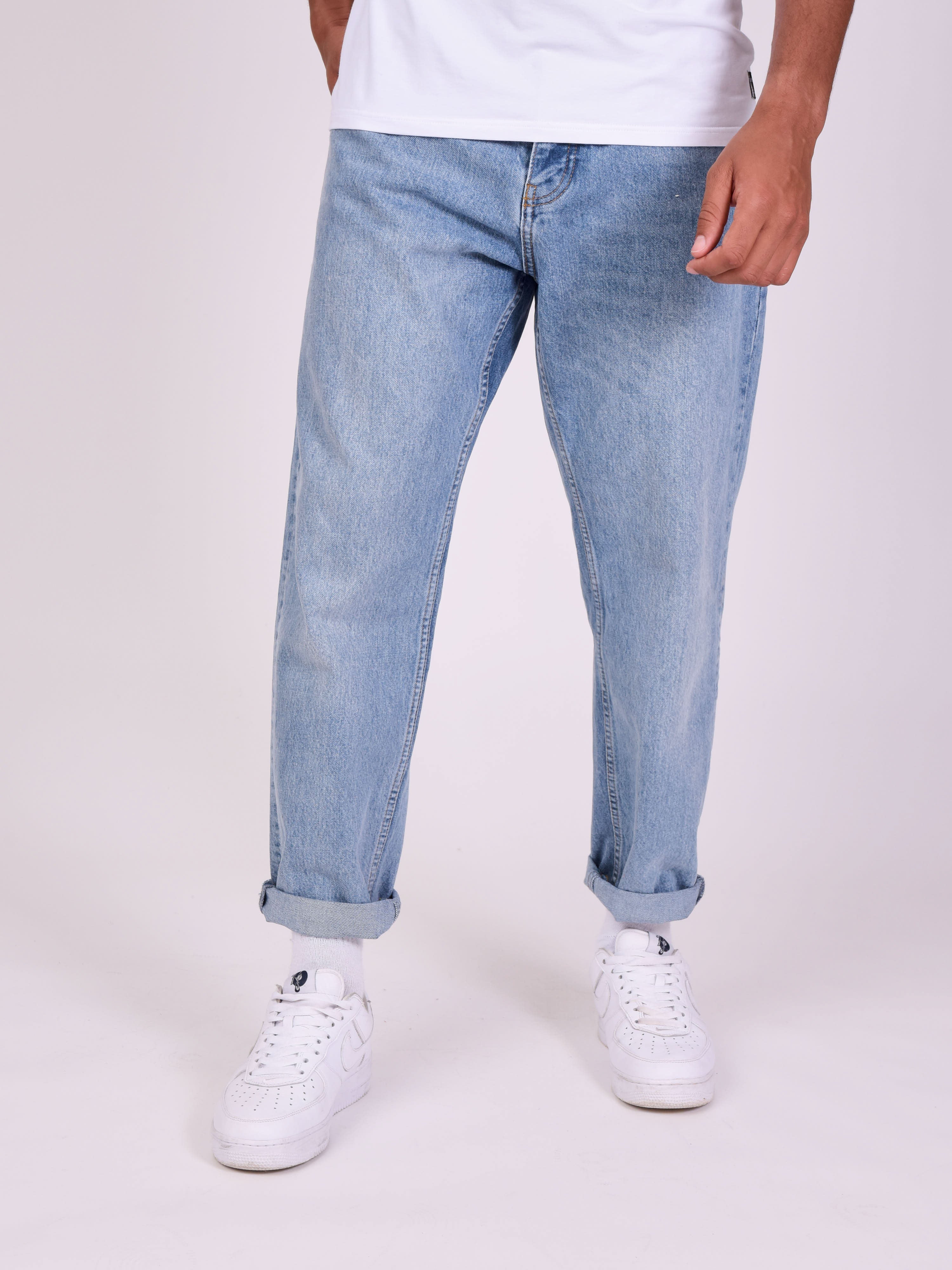 tp21056-bleu-modelshot