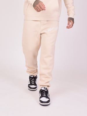 tu2120901-beige-modelshot