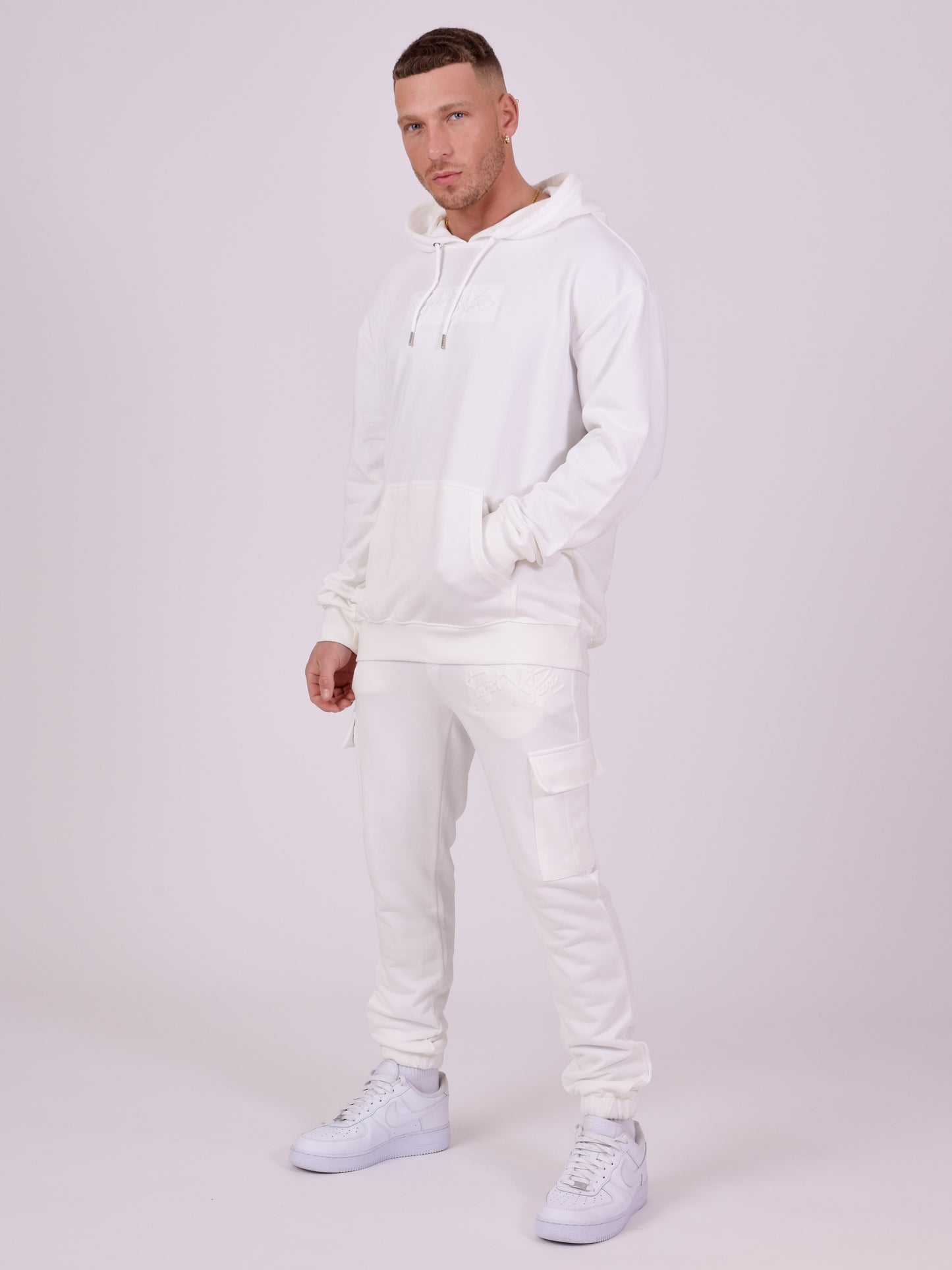 tu212907-blanc