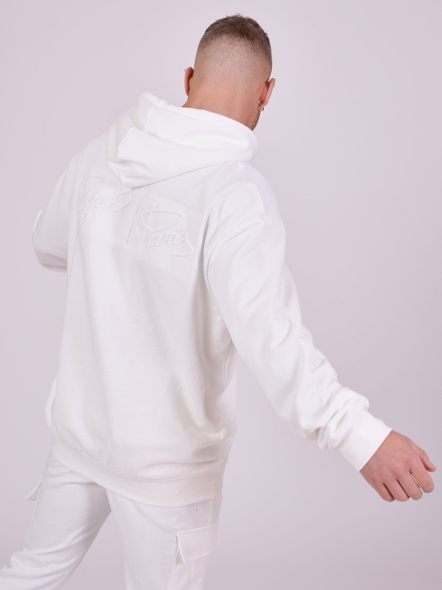 tu212907-blanc