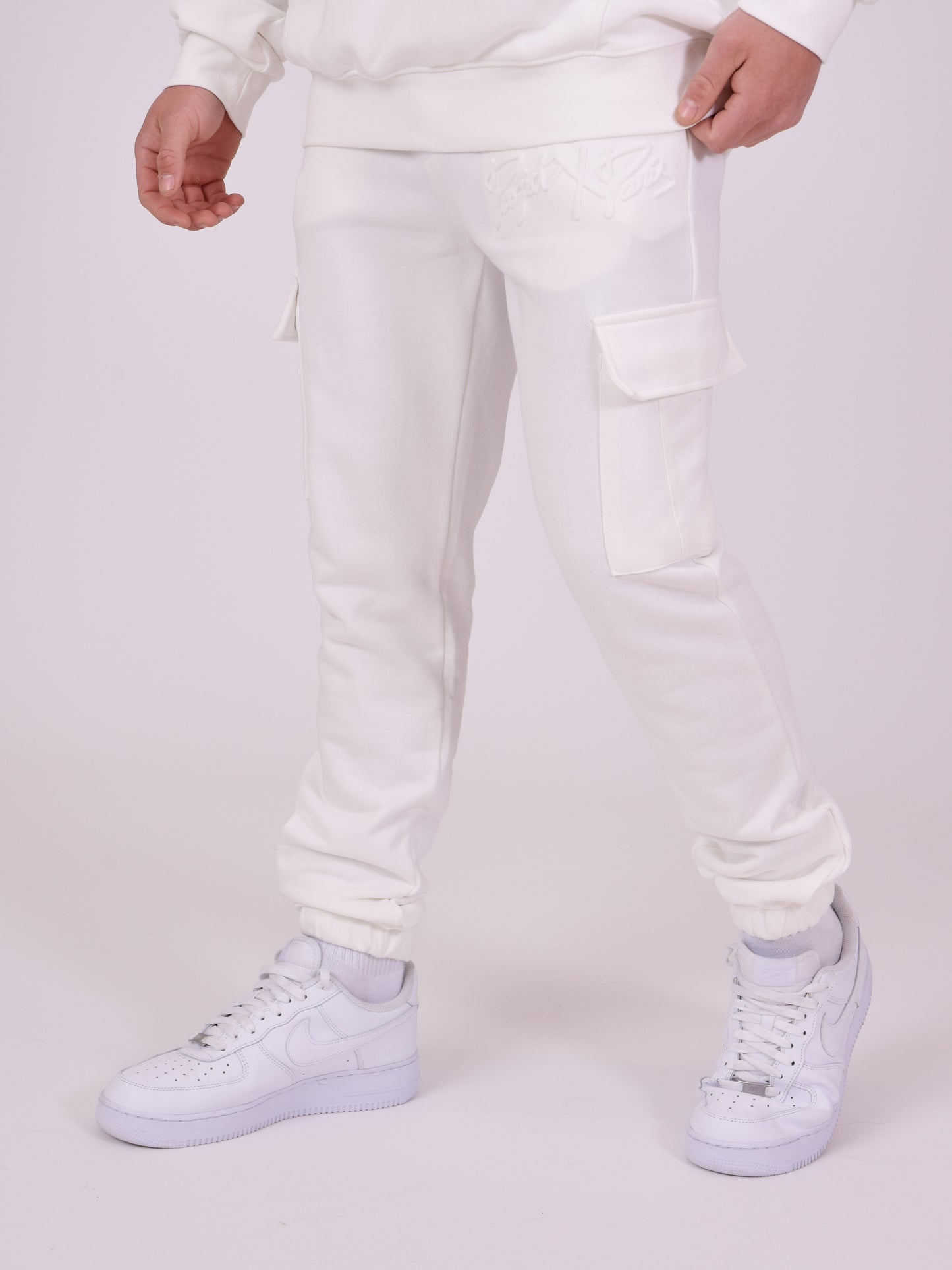 tu214907-blanc