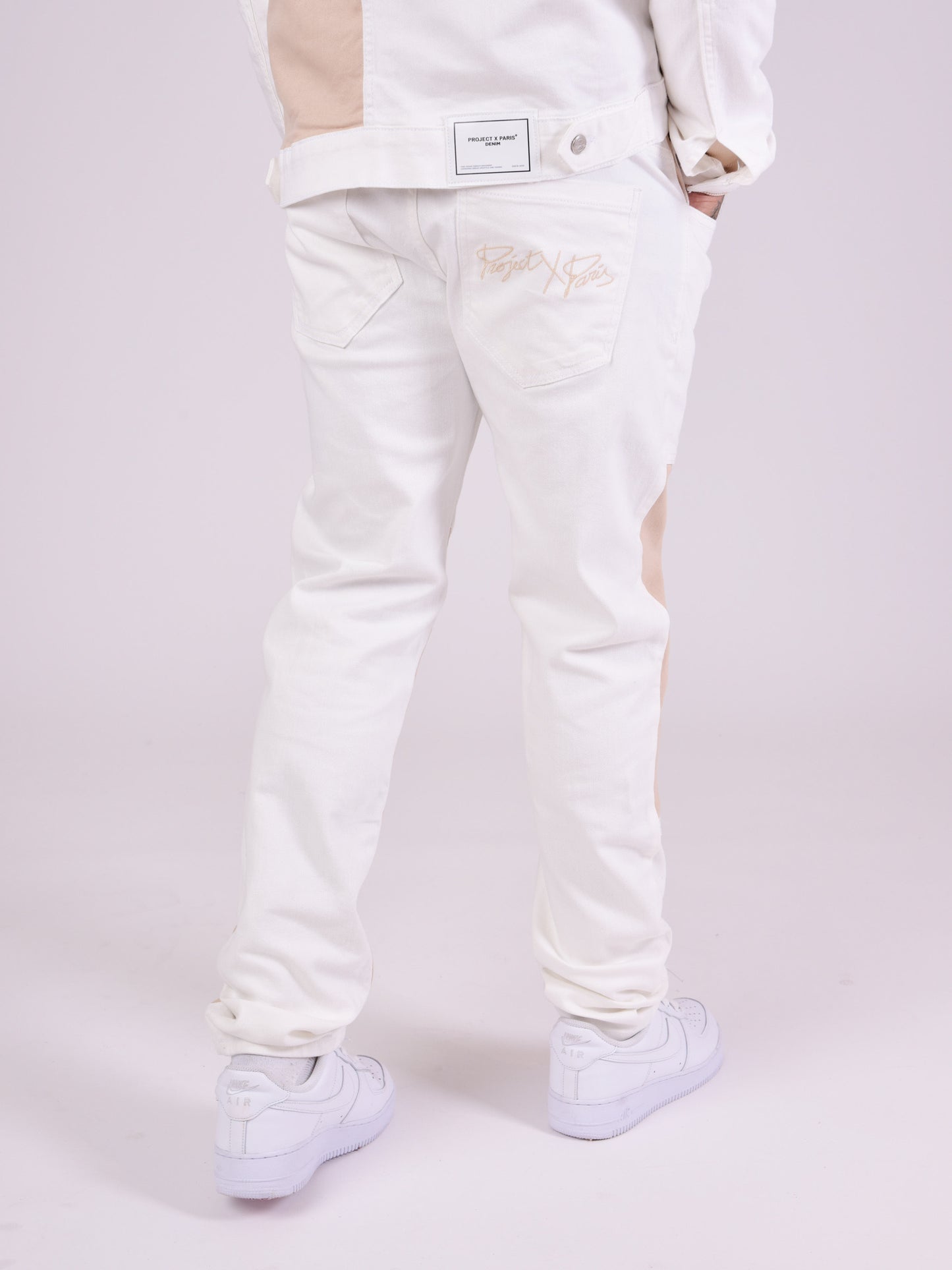 tu216905-beige-modelshot