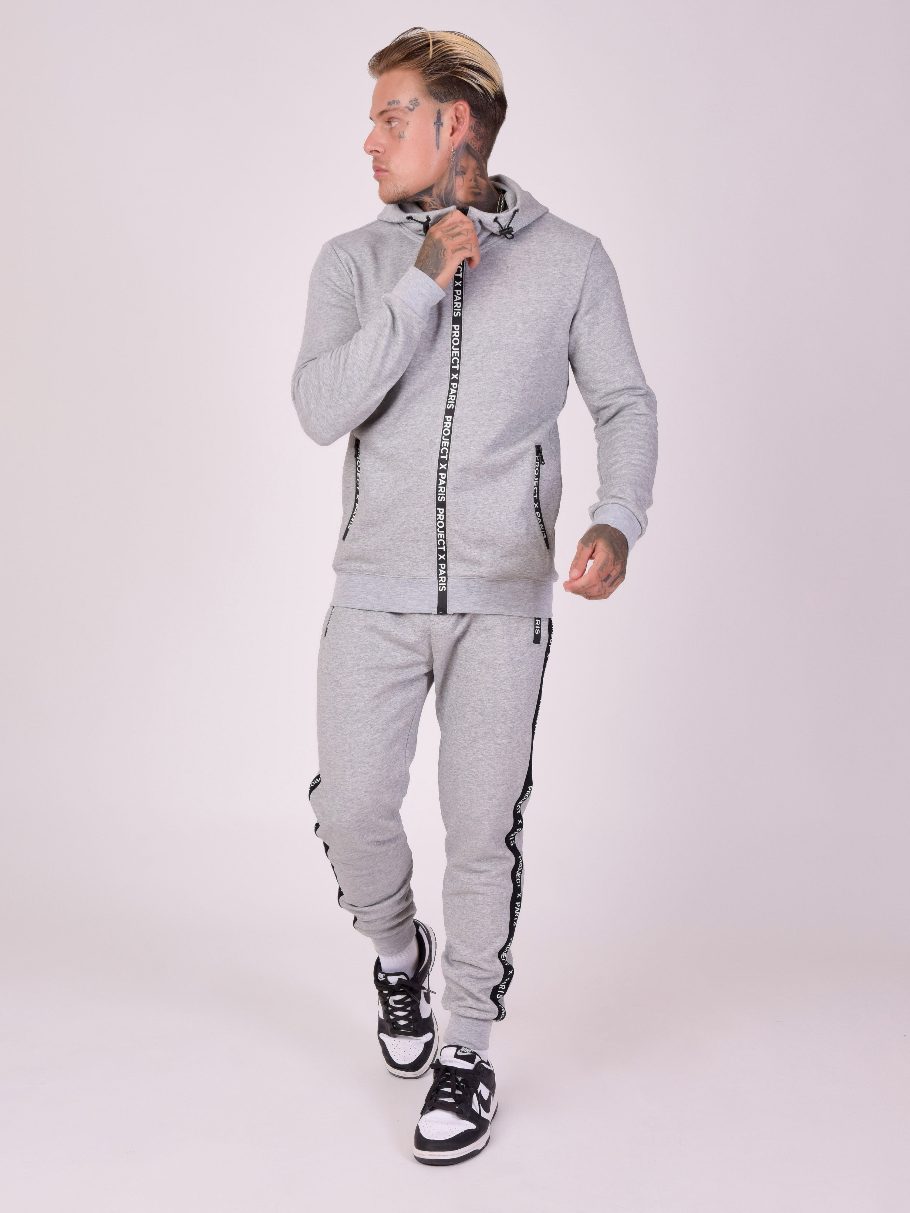 Basic Kapuzenjacke mit Reißverschluss und Logo-2