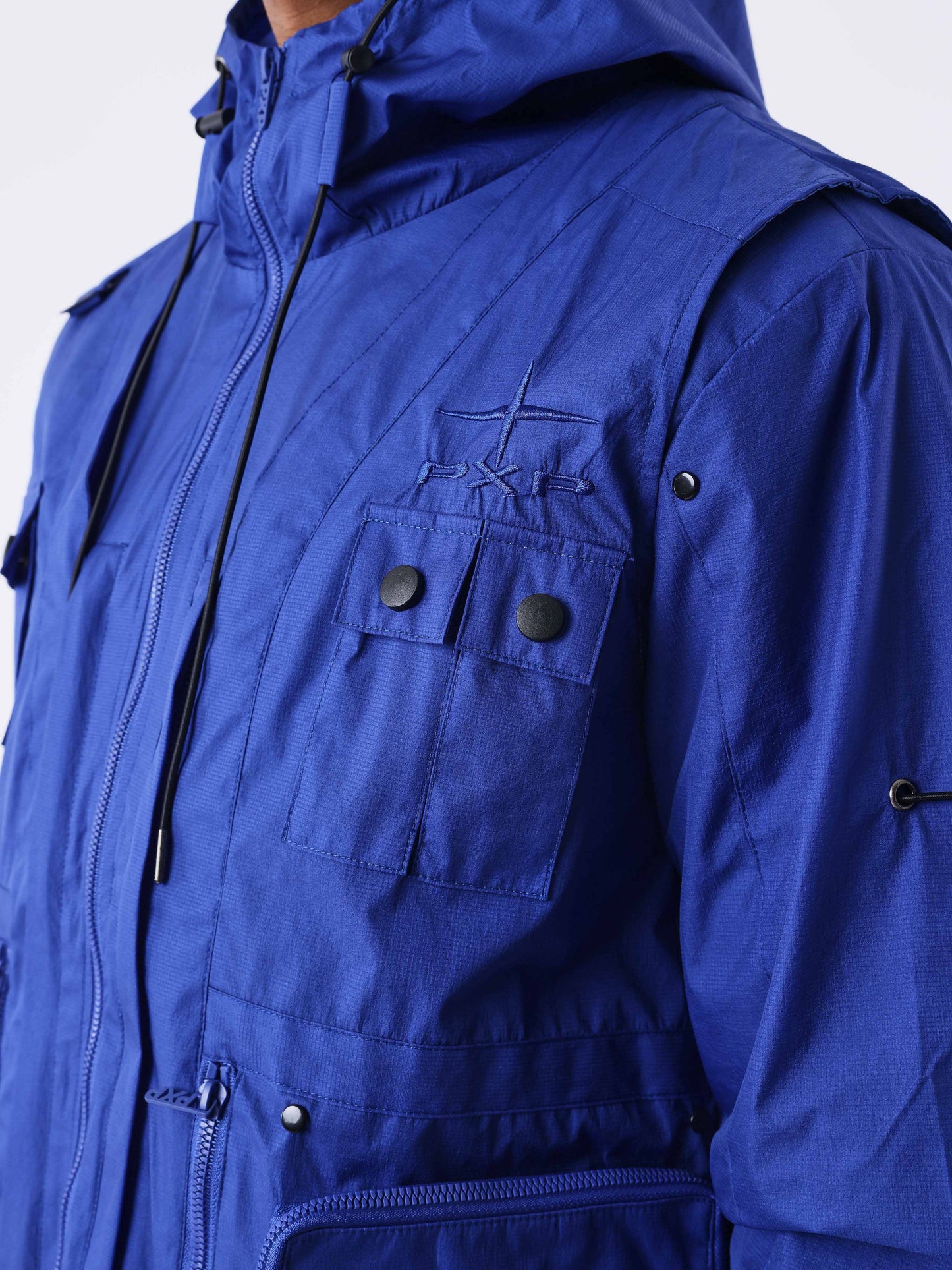 veste-a-capuche-technique-collaboration-kalash-bleu-electrique