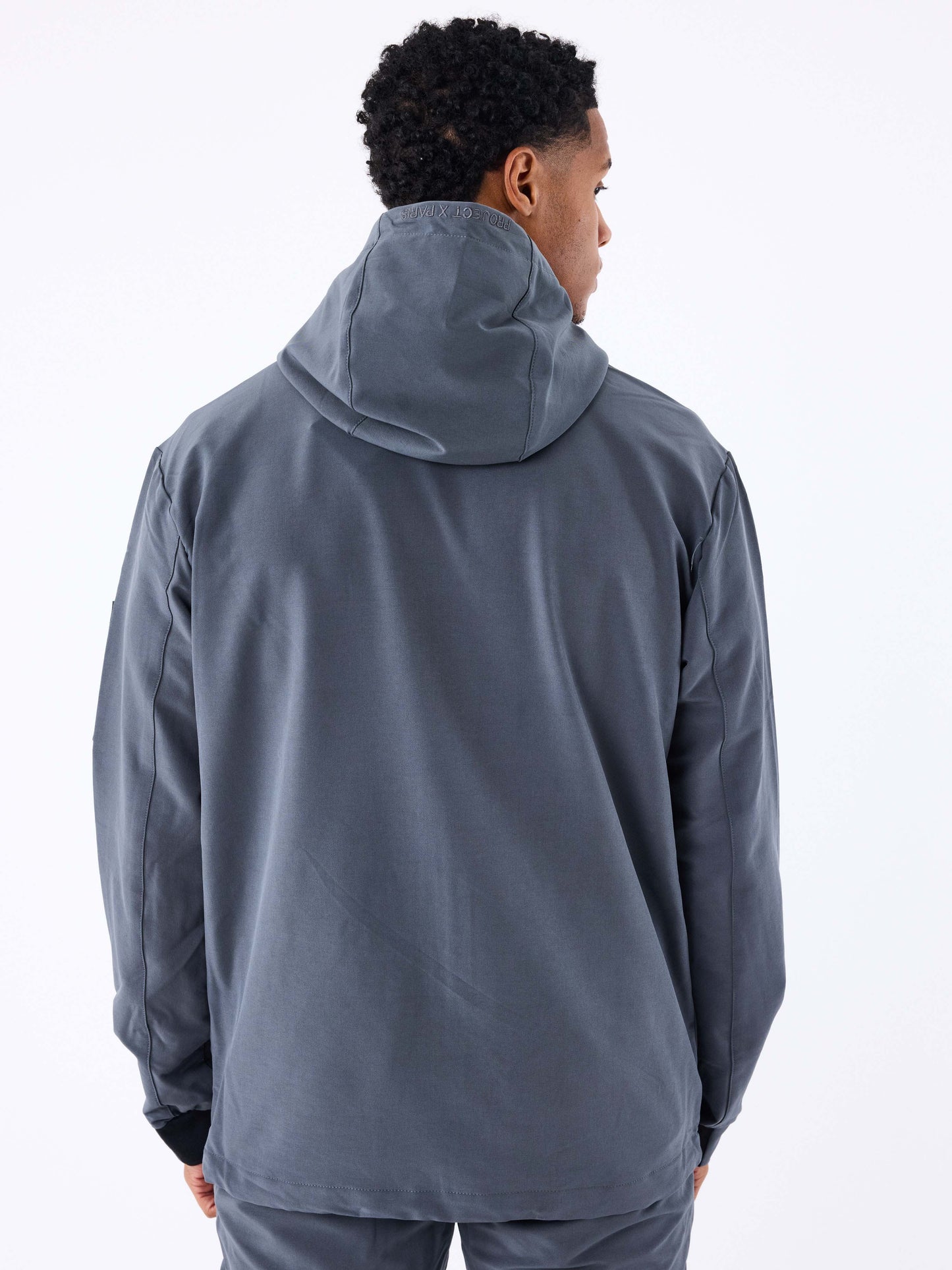 veste-a-capuche-technique-anthracite