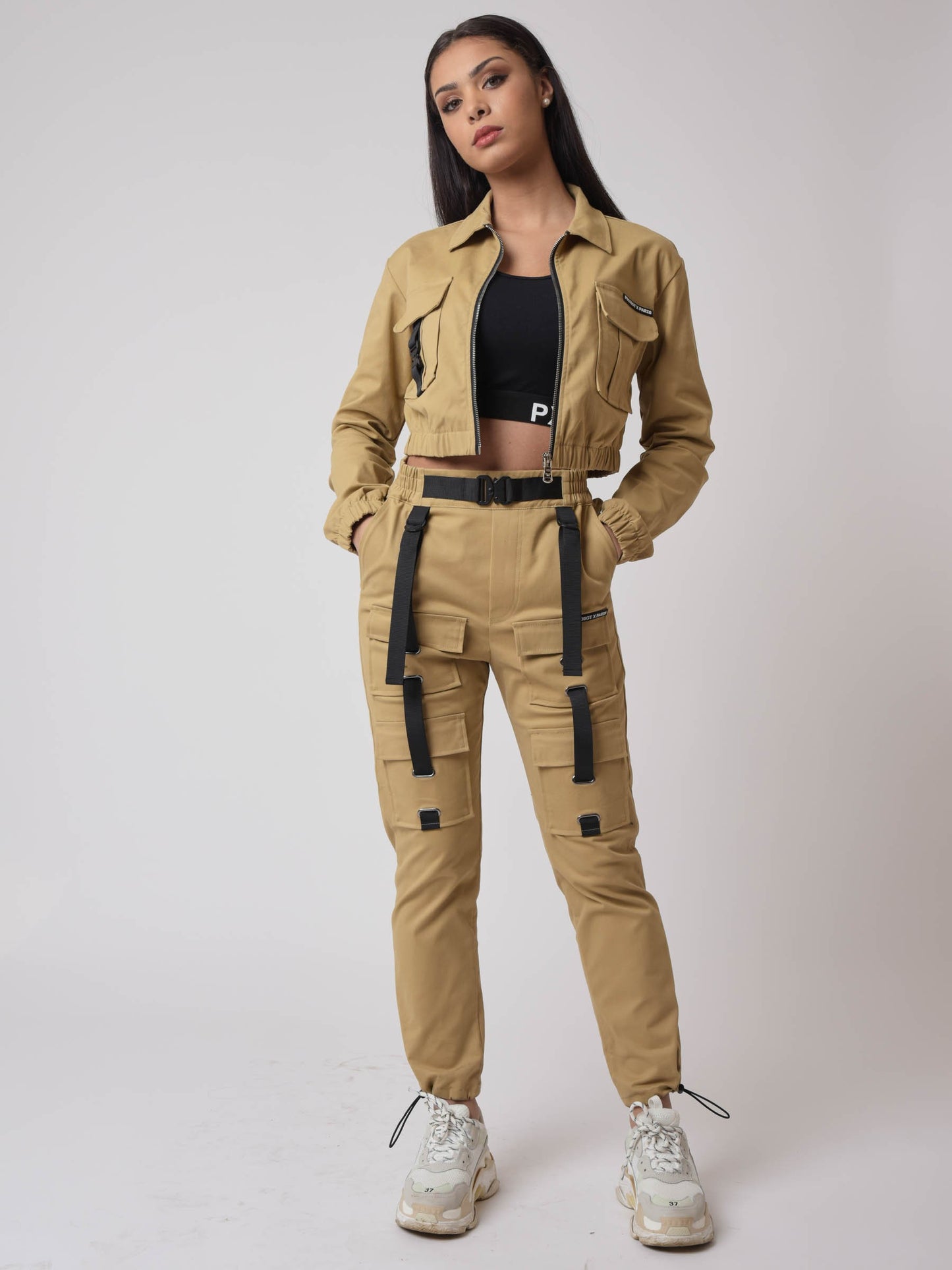 veste-a-poches-col-chemise-beige-modelshot