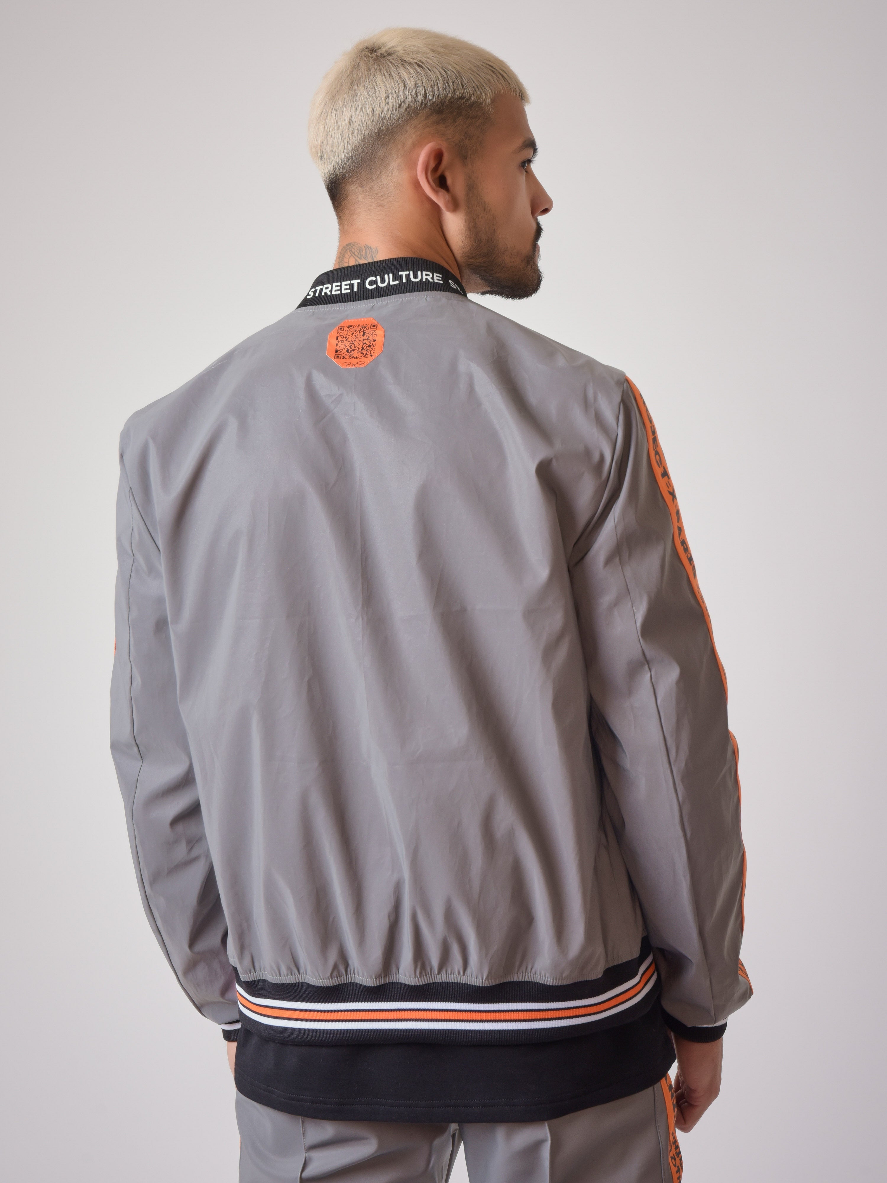 veste-col-teddy-style-baseball-baba-collab-2030079-reflechissant-modelshot