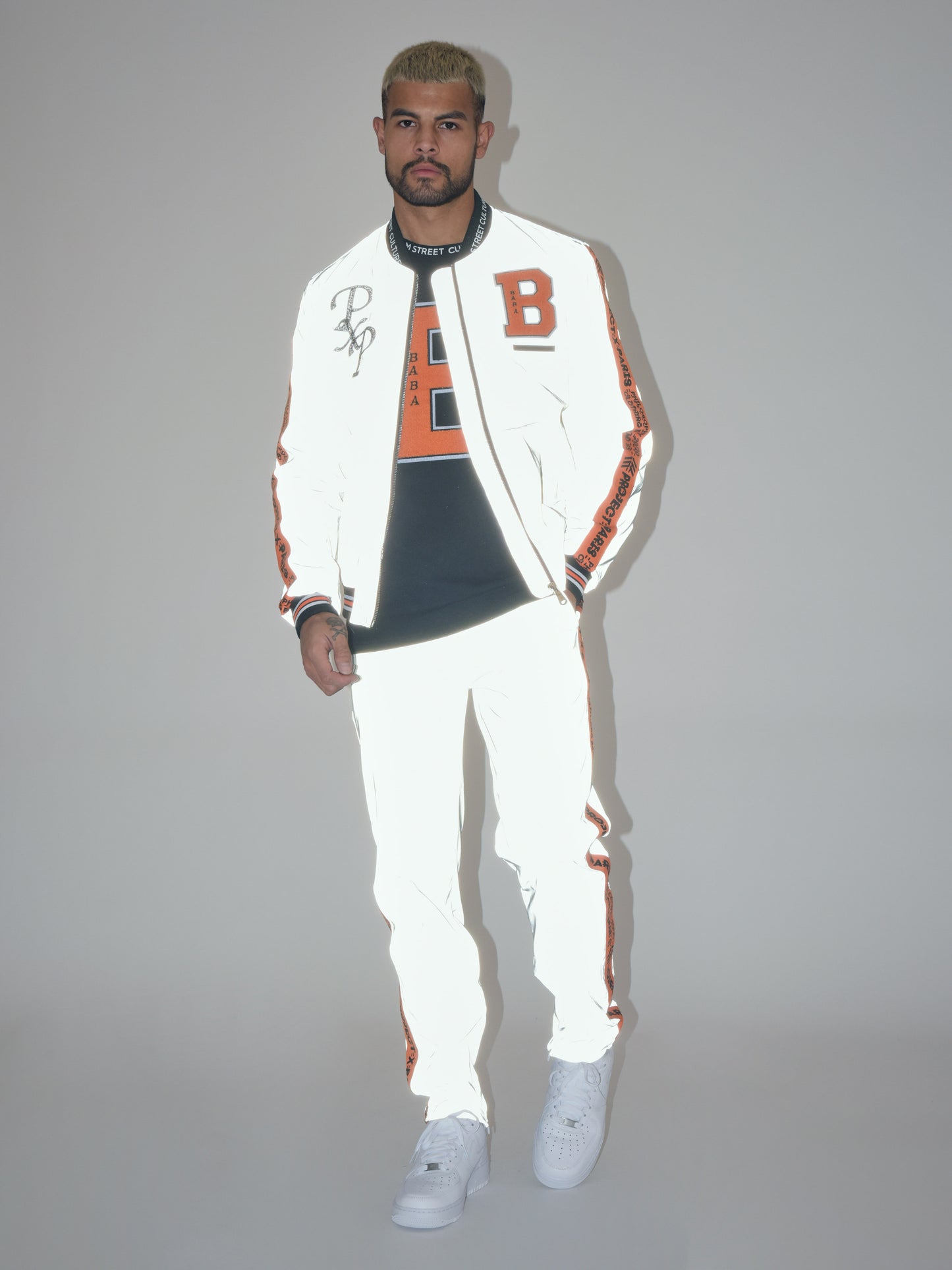 veste-col-teddy-style-baseball-baba-collab-2030079-reflechissant-modelshot