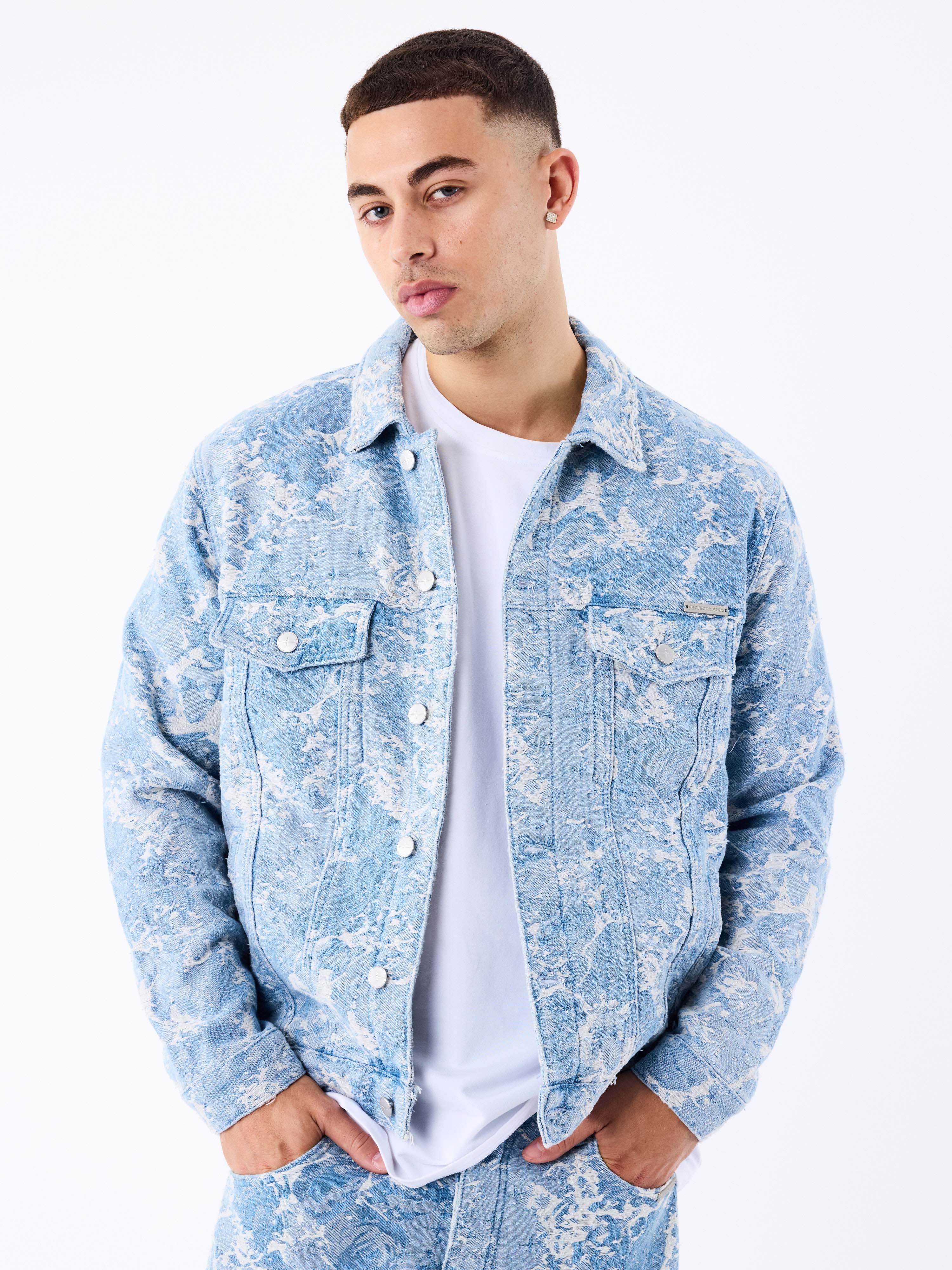 veste-en-denim-a-motif-abstrait-bleu