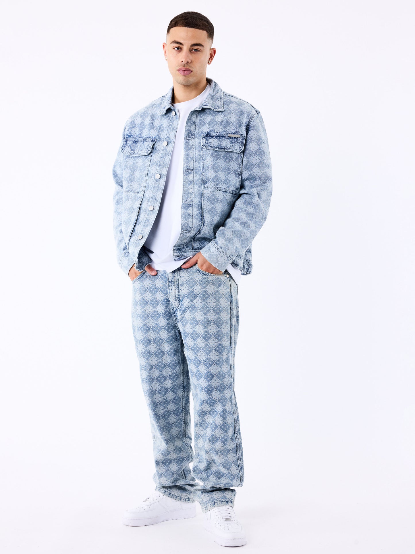 veste-en-denim-a-motif-geometrique-bleu