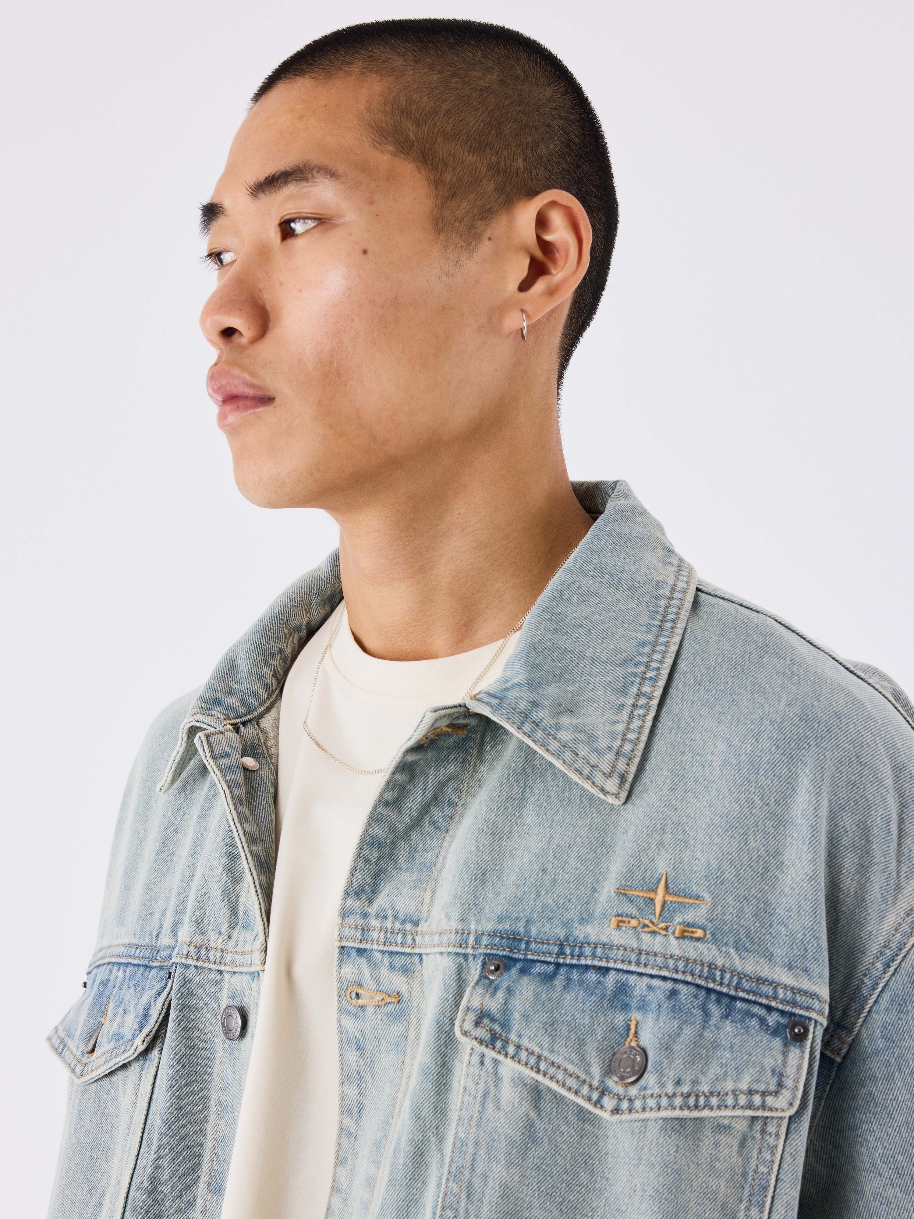 veste-en-jean-d-ensemble-bleu