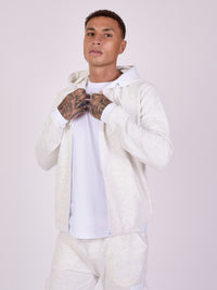 veste-en-tissus-texture-et-details-elastique-sport-blanc-modelshot