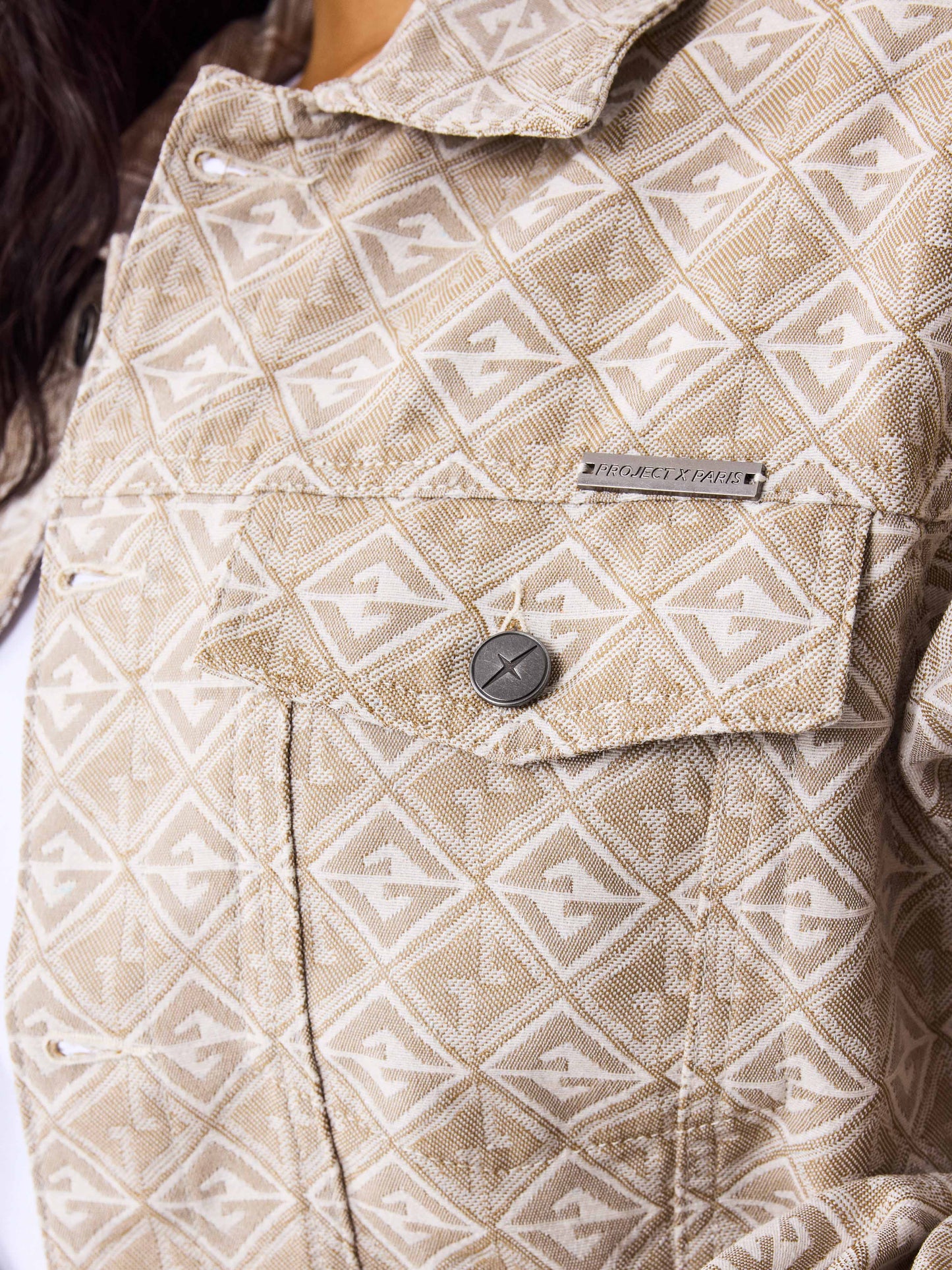 veste-en-toile-a-motif-geometrique-taupe