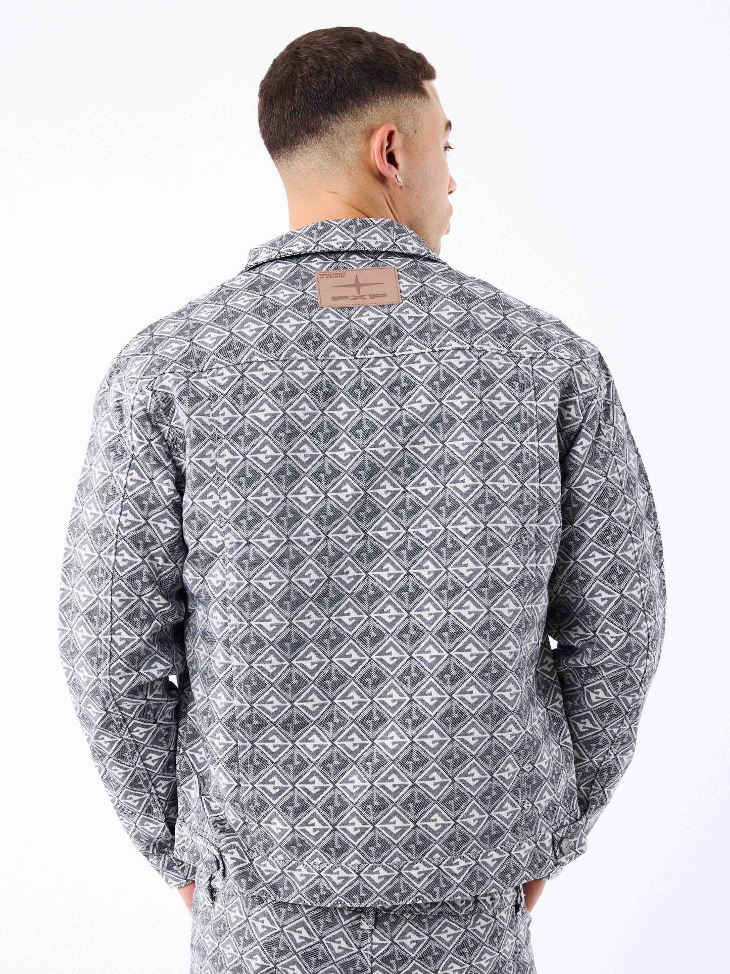 veste-en-toile-a-motif-geometrique-noir