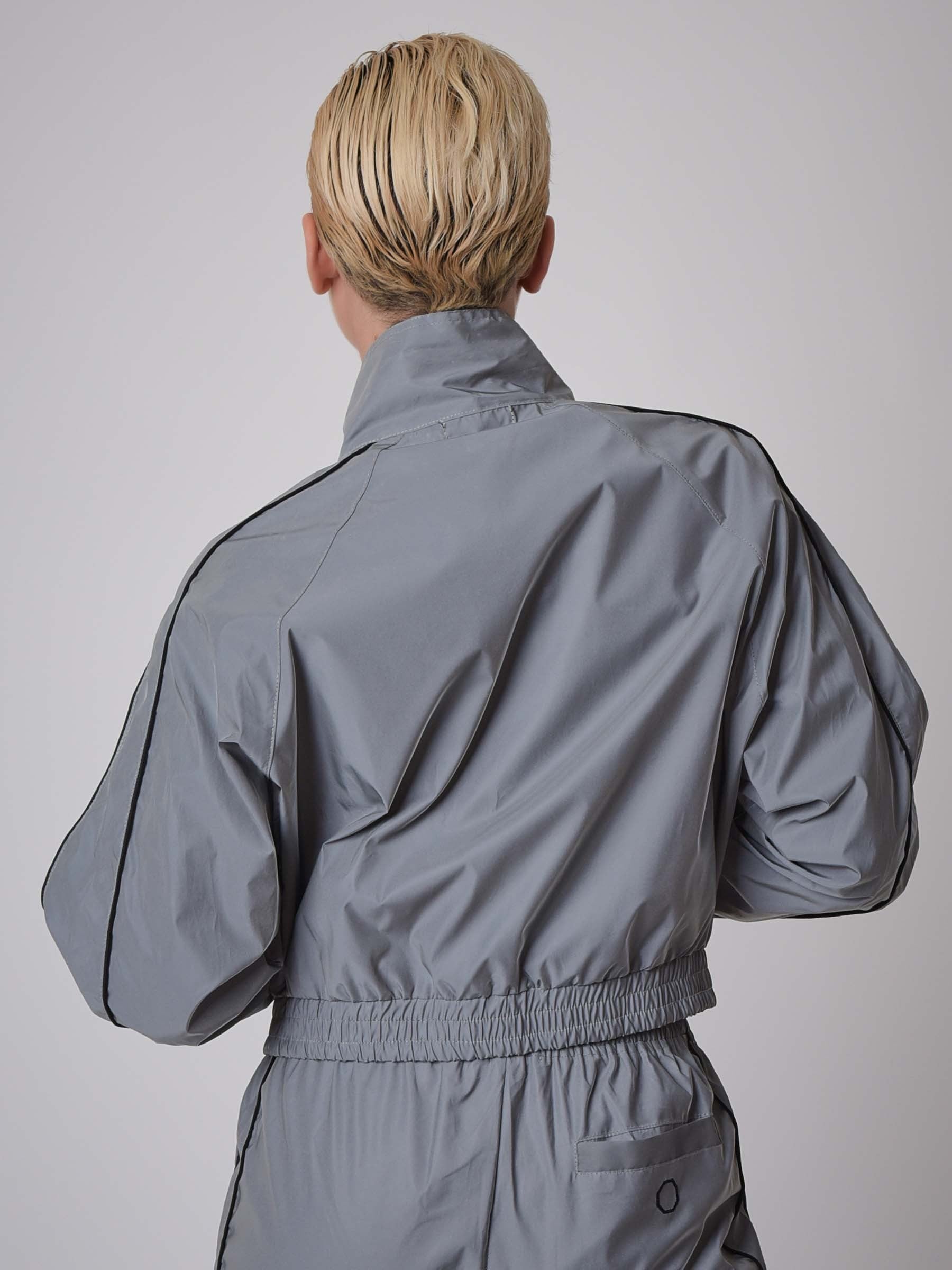 veste-oversize-elastiquee-col-montant-reflechissante-avec-piping-reflechissant