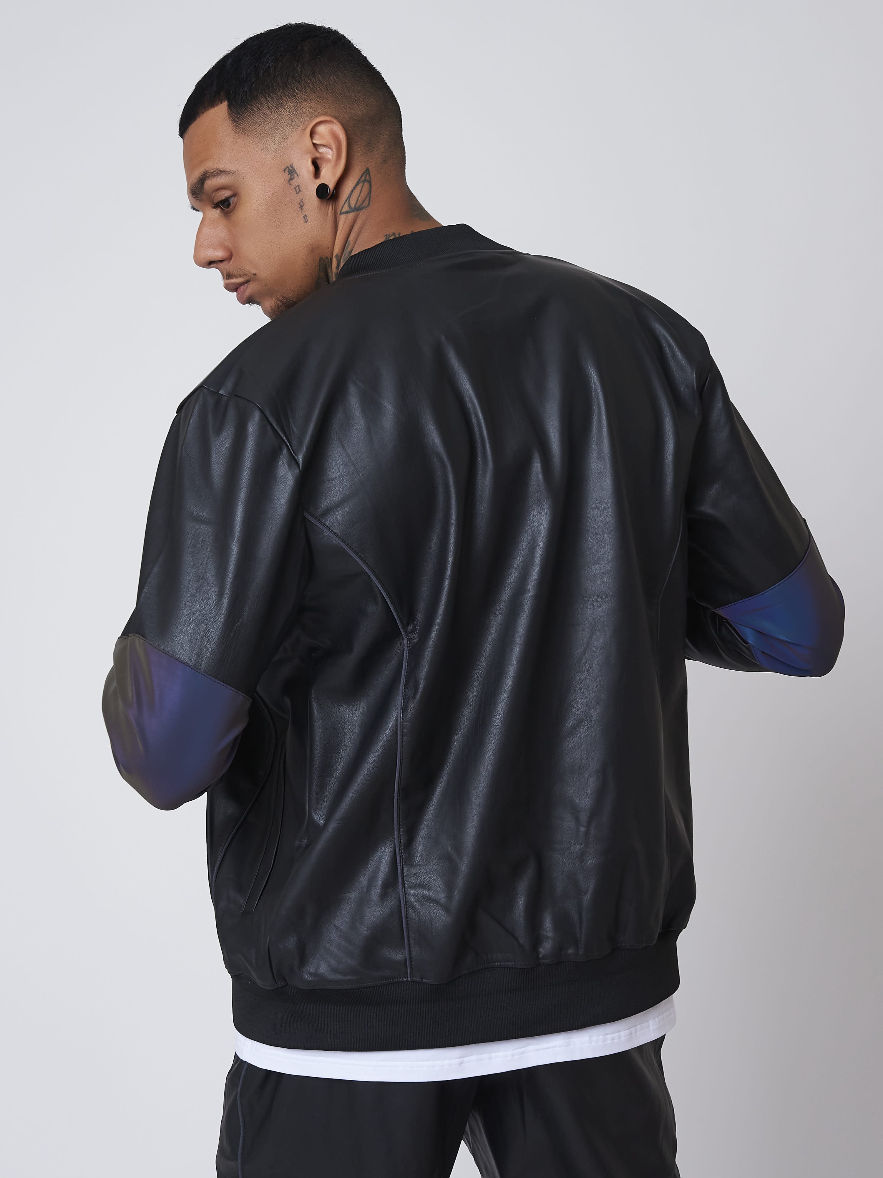 veste-simili-cuir-avec-empiecement-reflechissant-2030087-1-noir