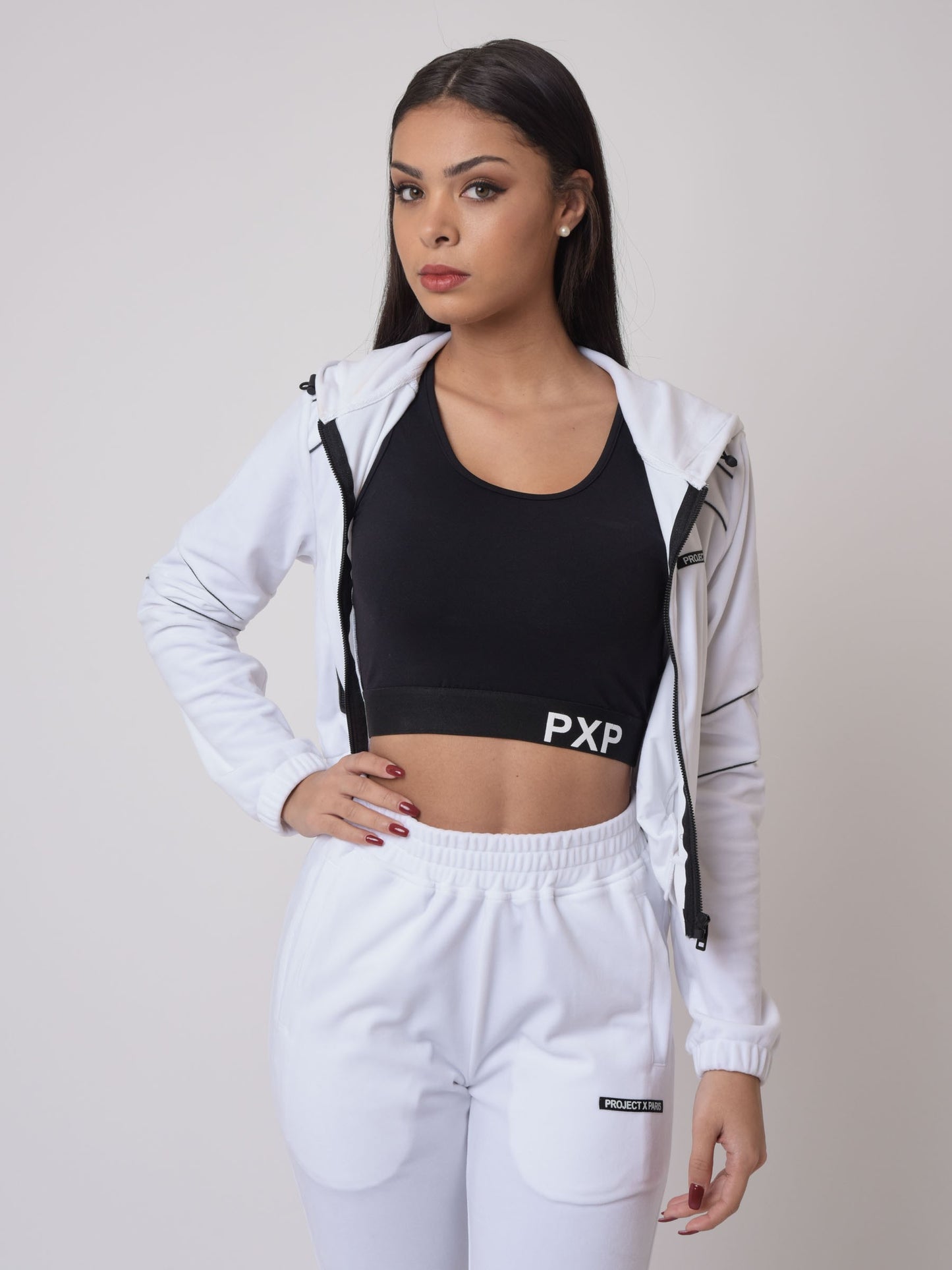 veste-velvet-a-capuche-avec-pipings-contrastes-blanc