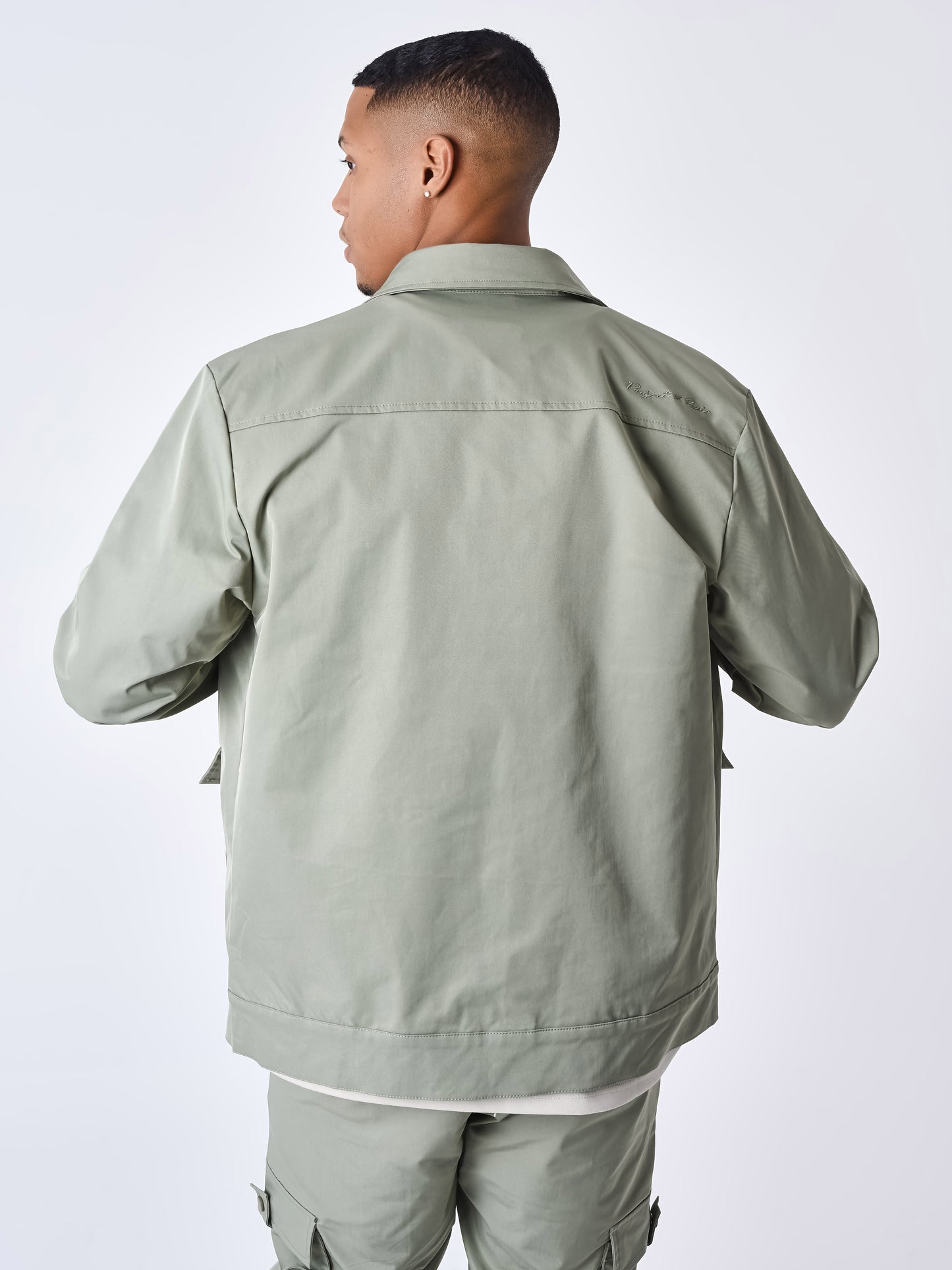 veste-workwear-multipoches-olive