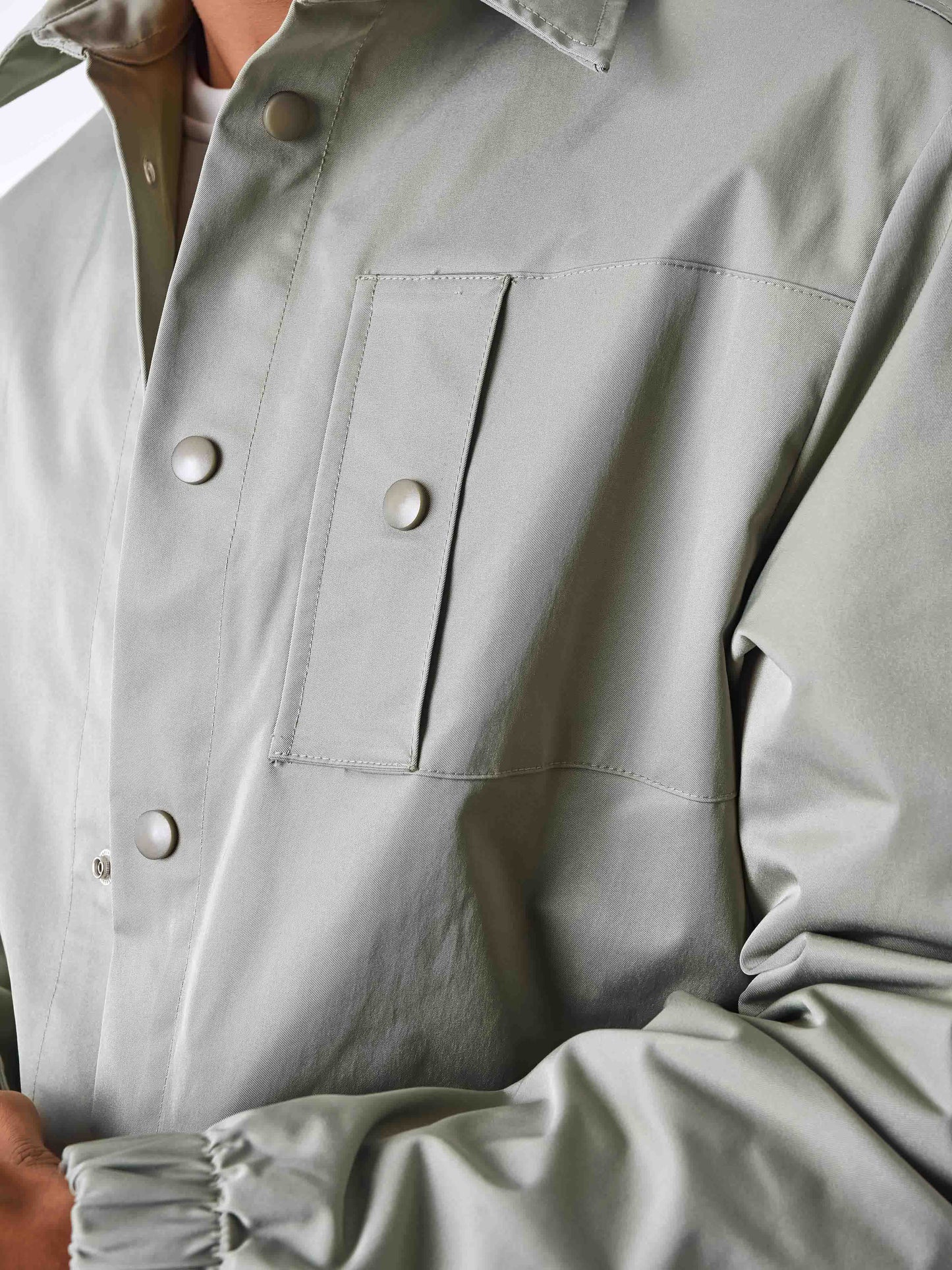 veste-workwear-multipoches-olive