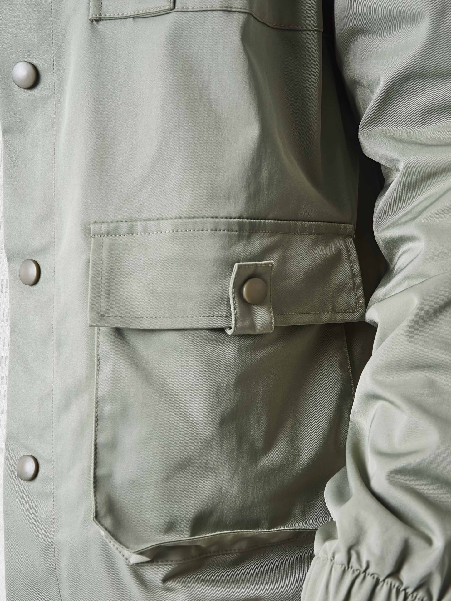 veste-workwear-multipoches-olive