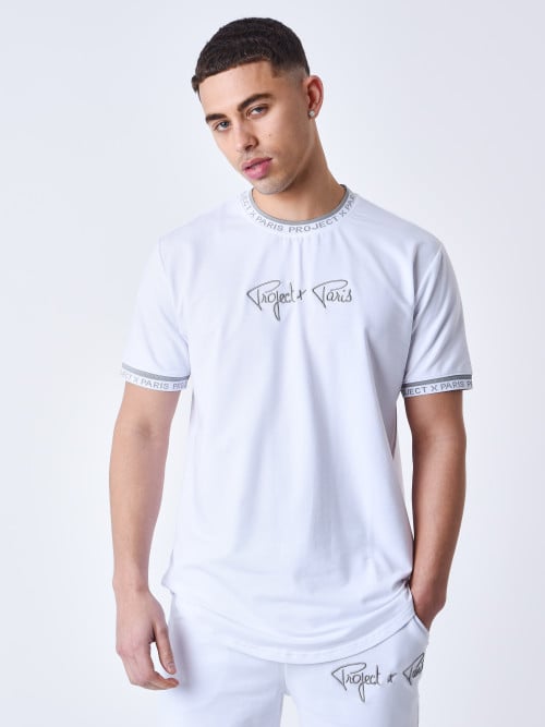 T-shirt met geborduurd logo...